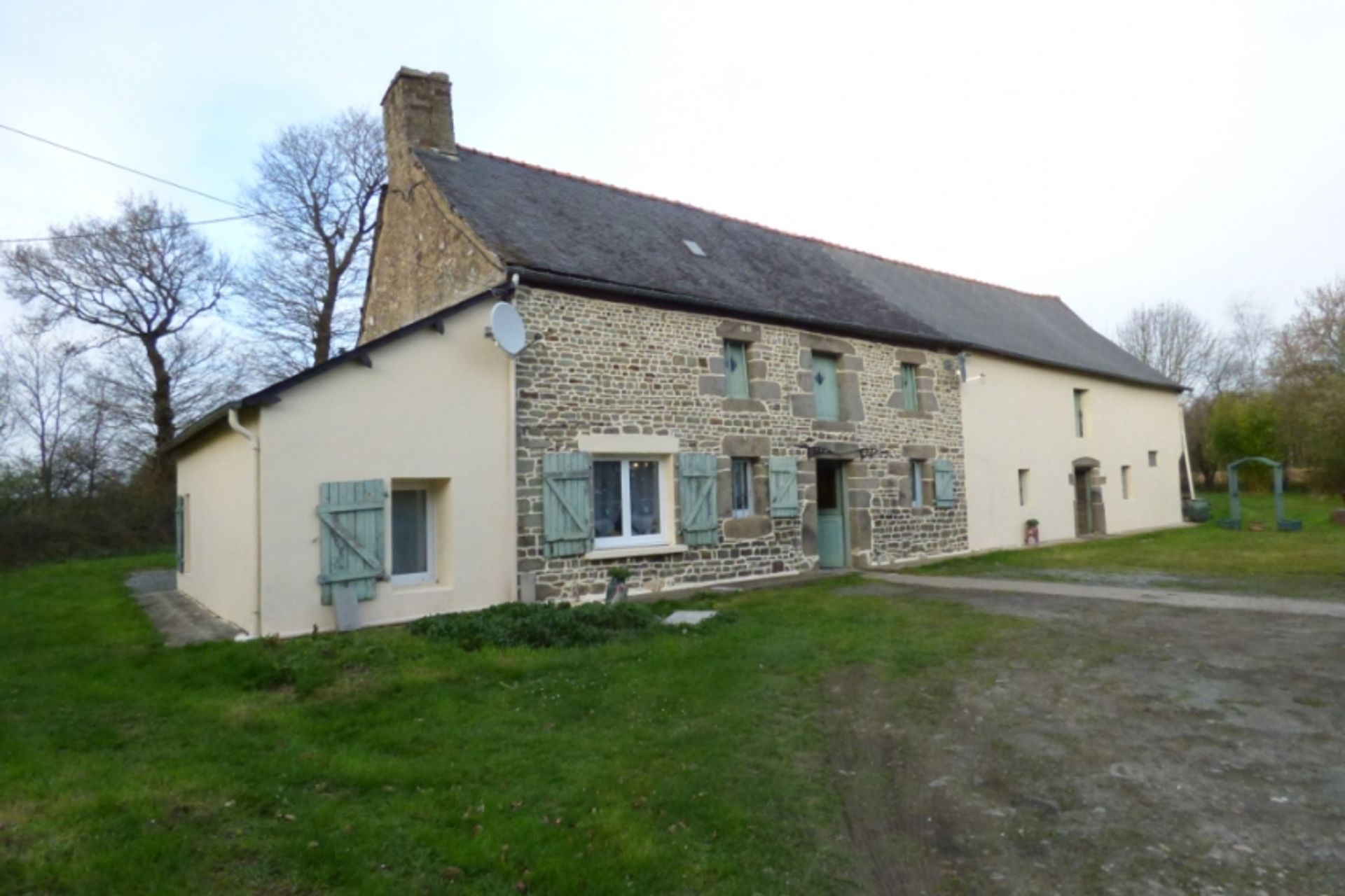 Hus i Mohon, Bretagne 10098002