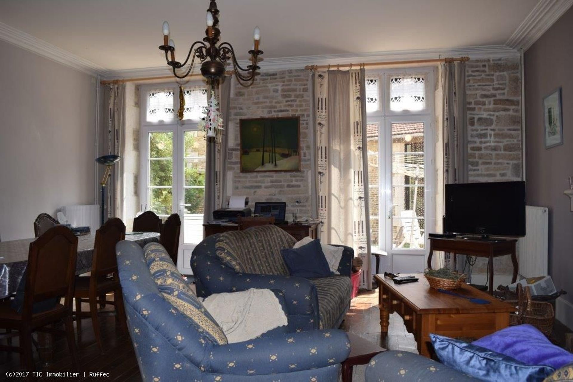 House in Chef-Boutonne, Poitou-Charentes 10098035