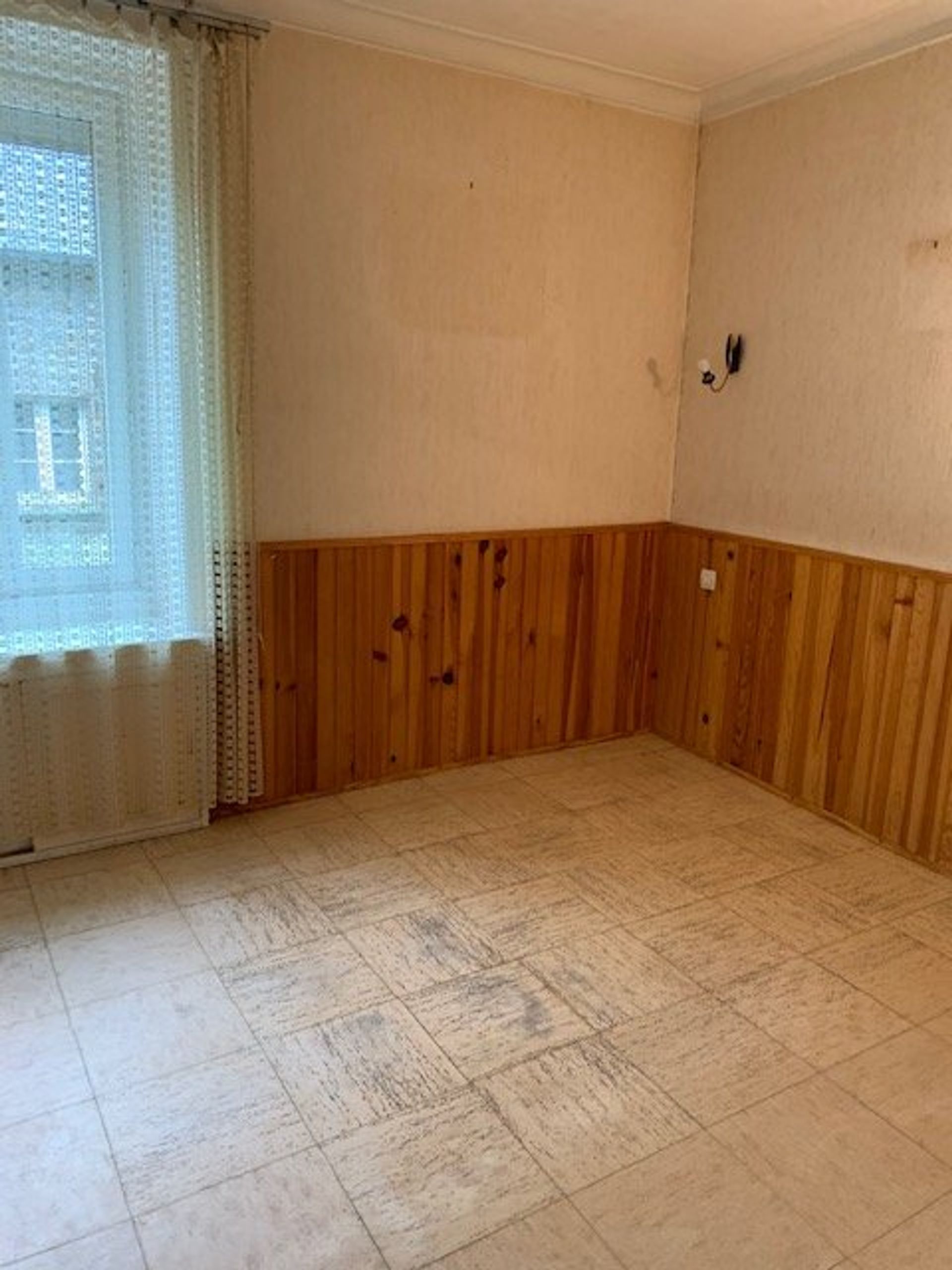 loger dans Ambrieres-les-Vallees, Pays-de-la-Loire 10098068