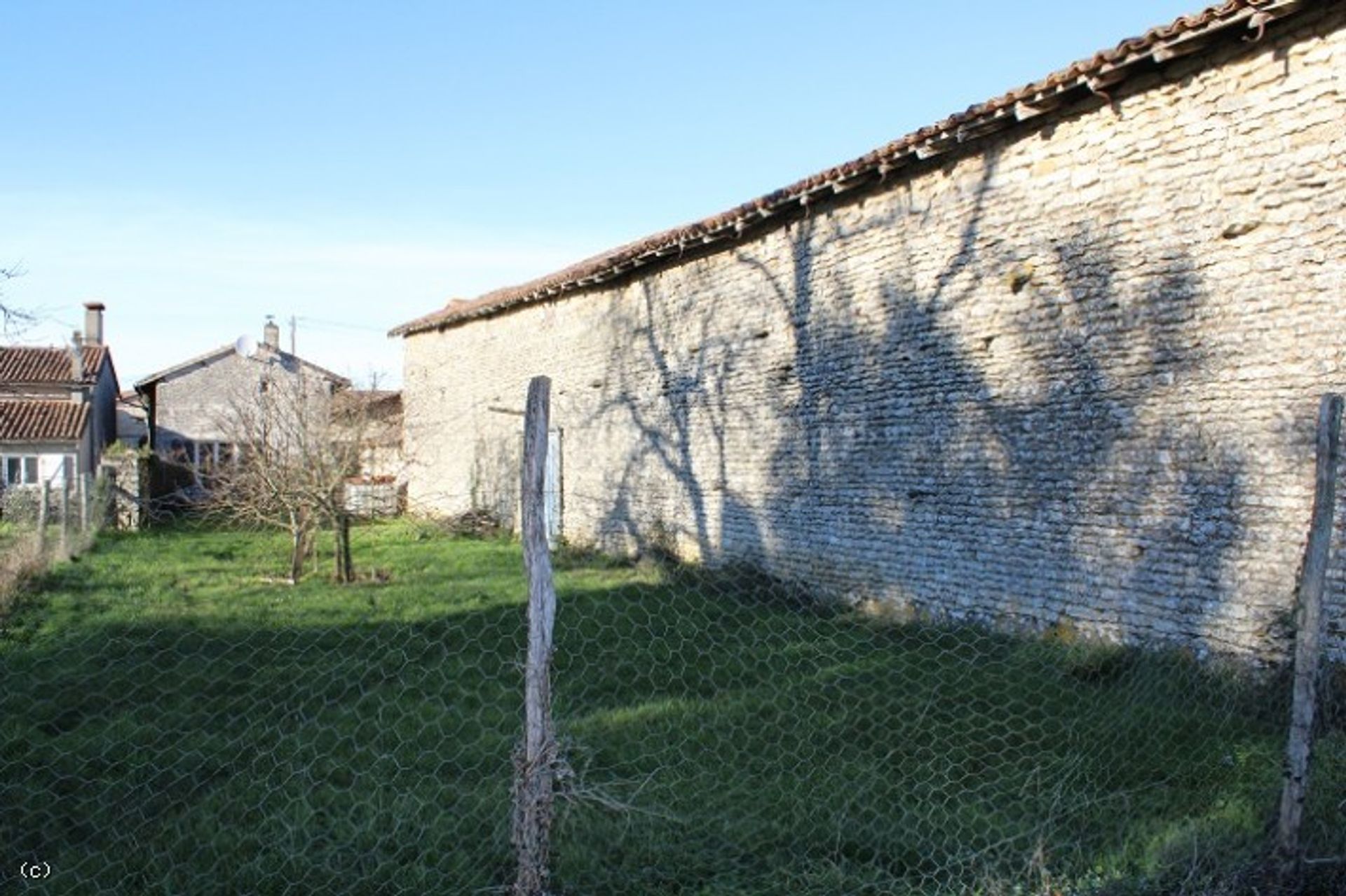 rumah dalam Lizant, Poitou-Charentes 10098081