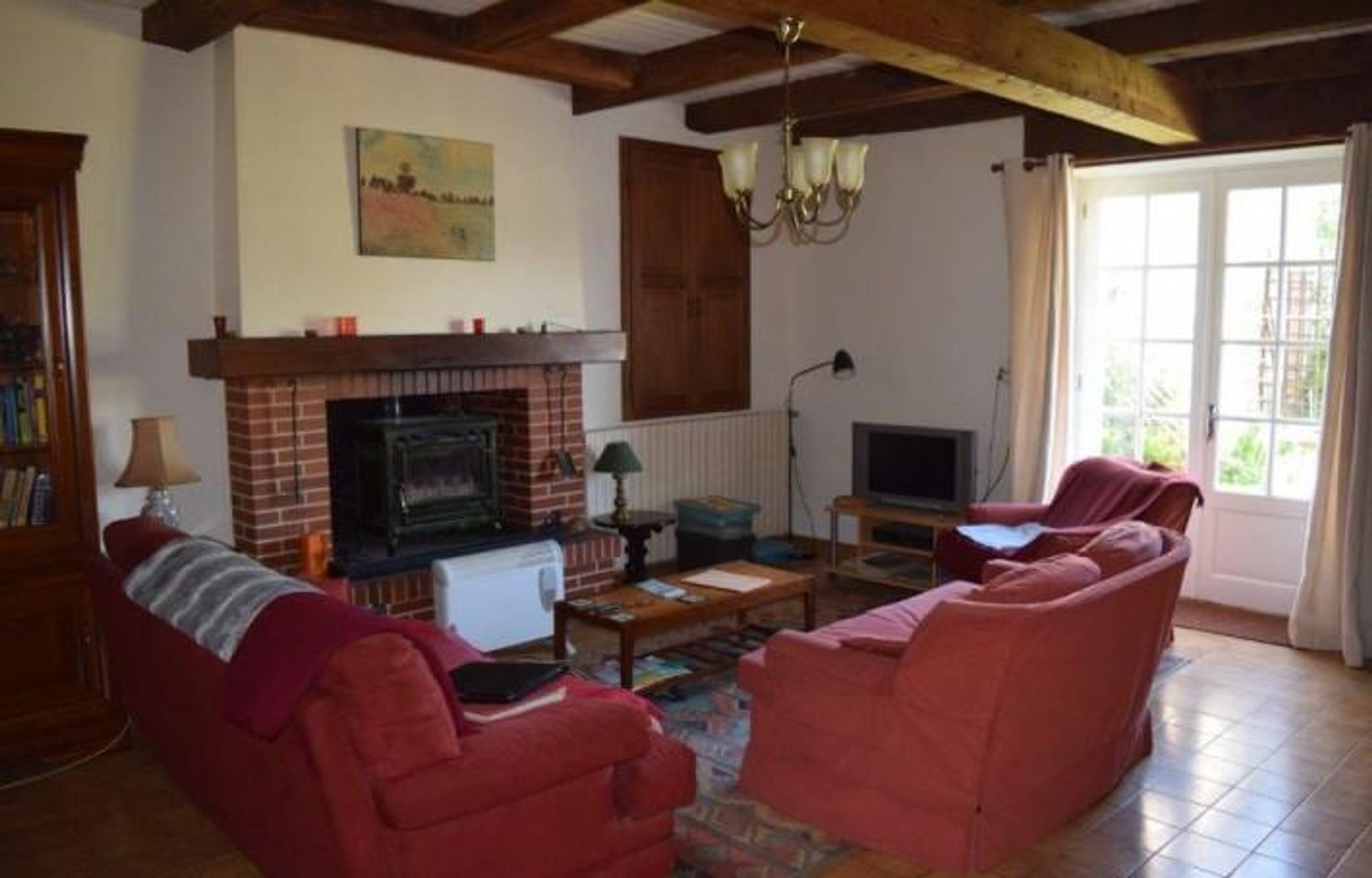 Rumah di Civray, Poitou-Charentes 10098082