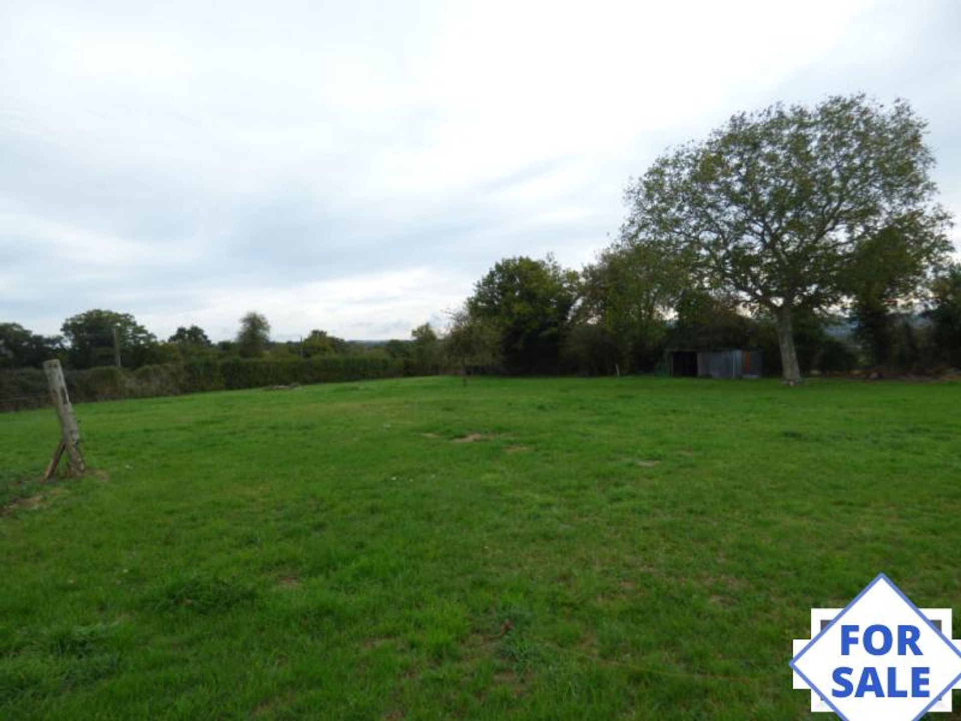 casa en Saint-Cyr-en-Pail, Pays-de-la-Loire 10098141