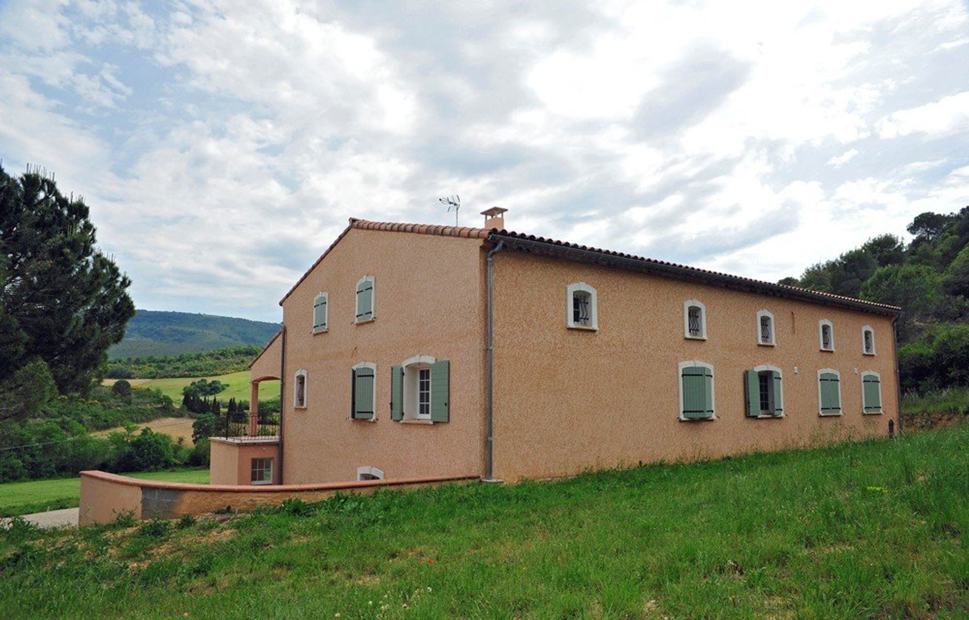 жилой дом в Malras, Occitanie 10098156