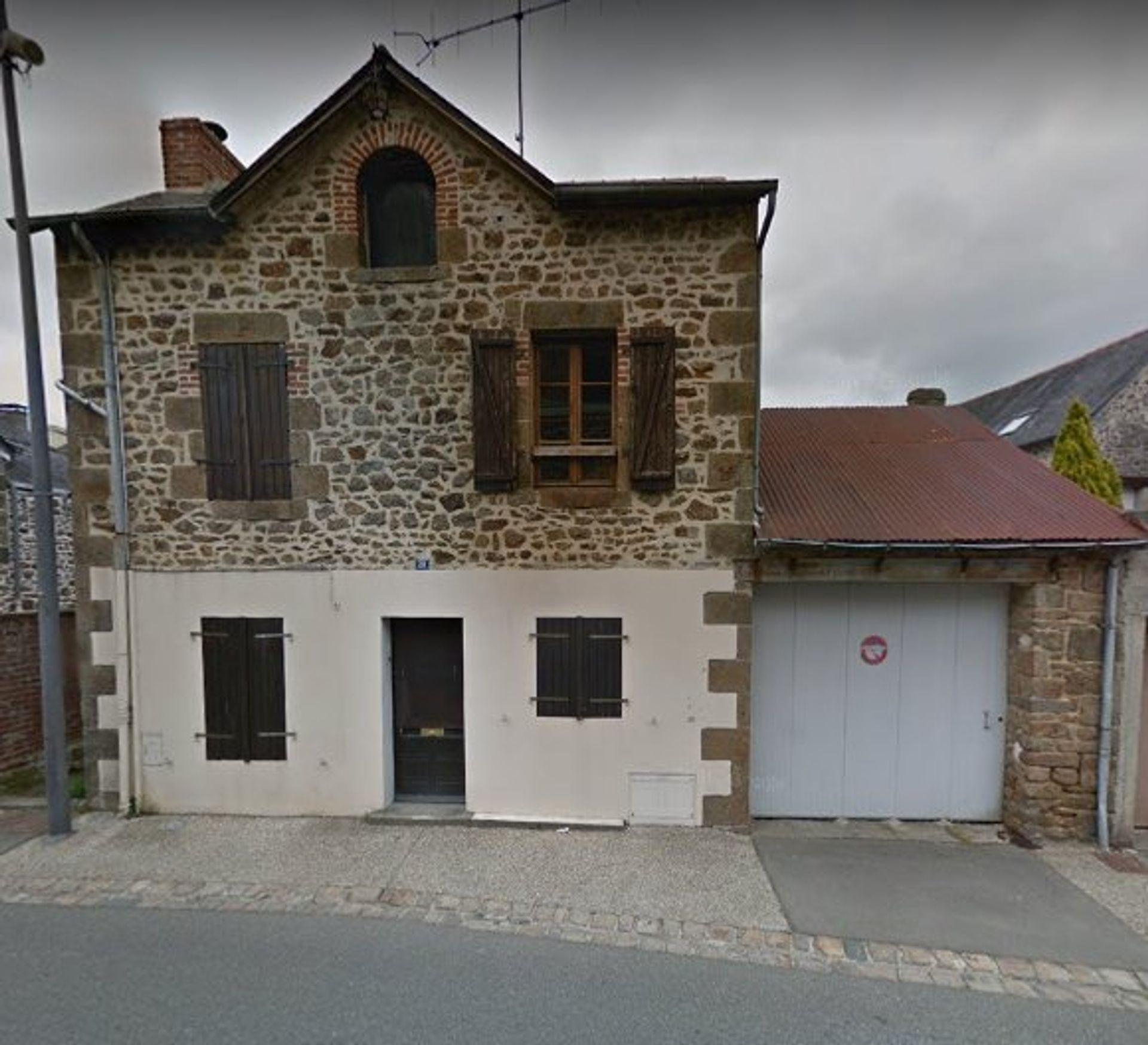 Huis in Ambrieres-les-Vallees, Pays de la Loire 10098182