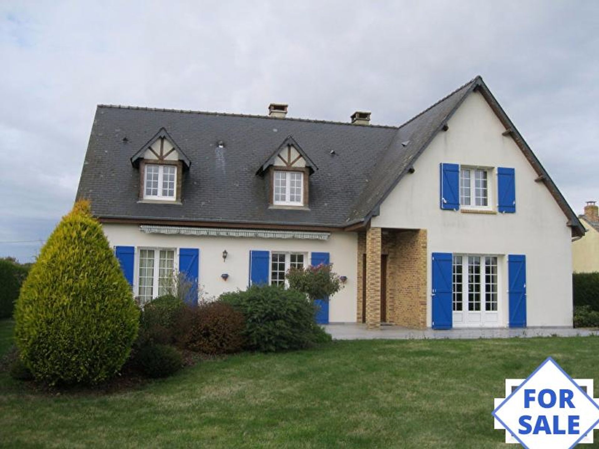 casa en Saint-Cyr-en-Pail, Pays de la Loire 10098226