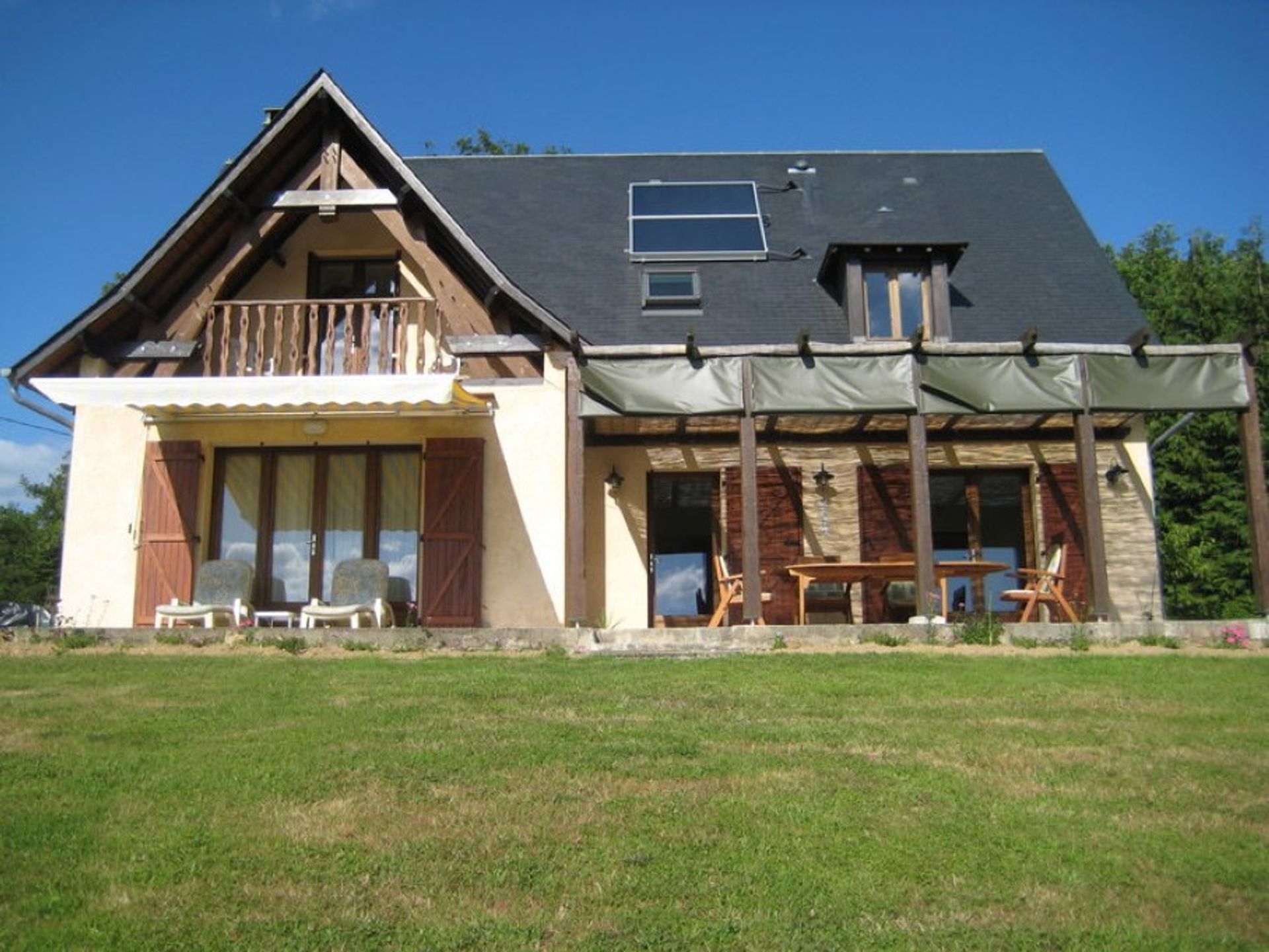 casa en Chamberet, Limousin 10098291