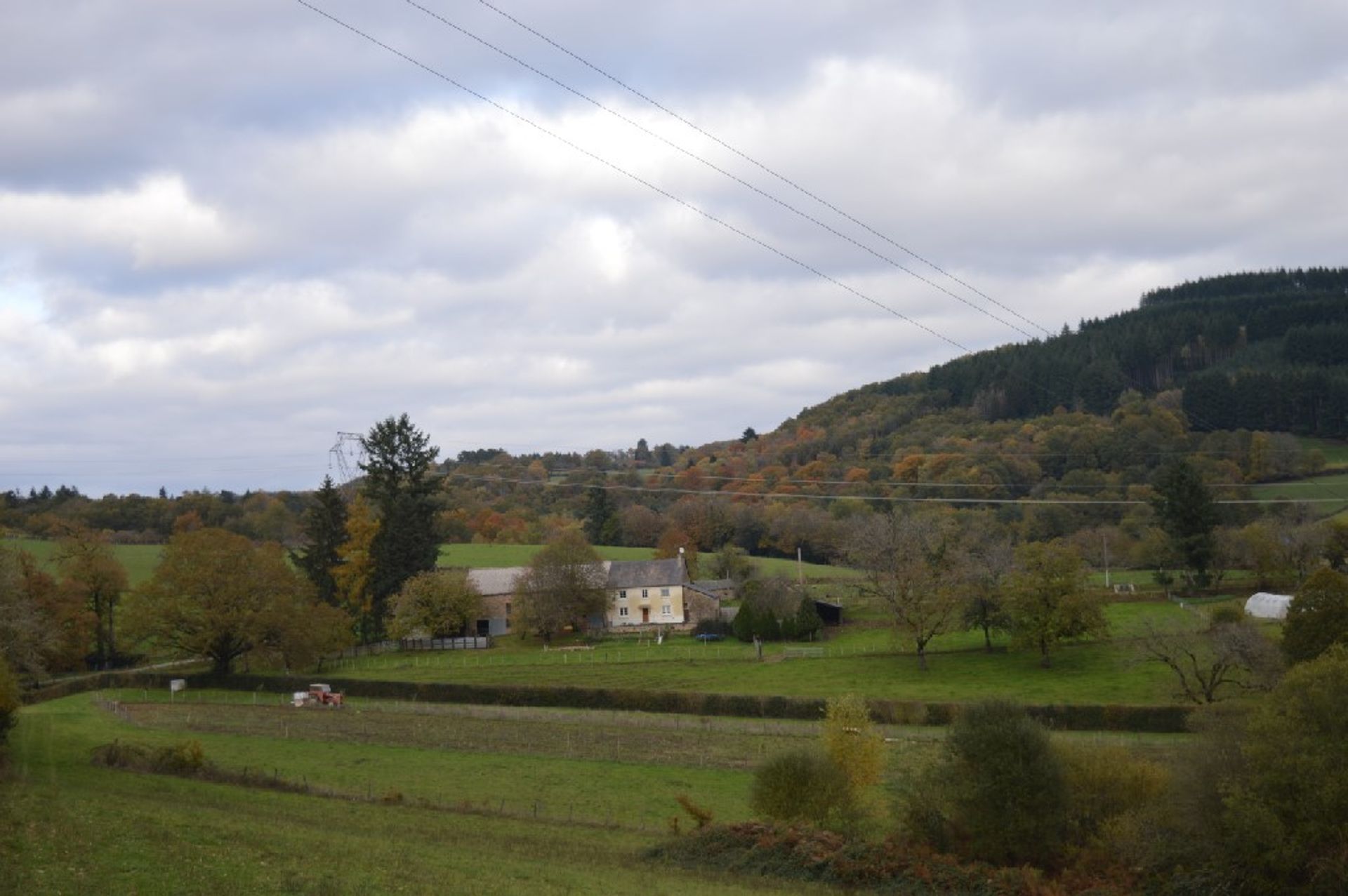 casa en Chamberet, Nouvelle-Aquitaine 10098355