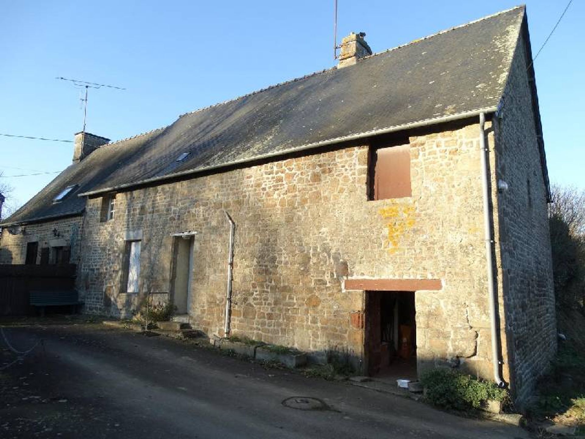 Casa nel Saint-Ellier-du-Maine, Pays-de-la-Loire 10098360