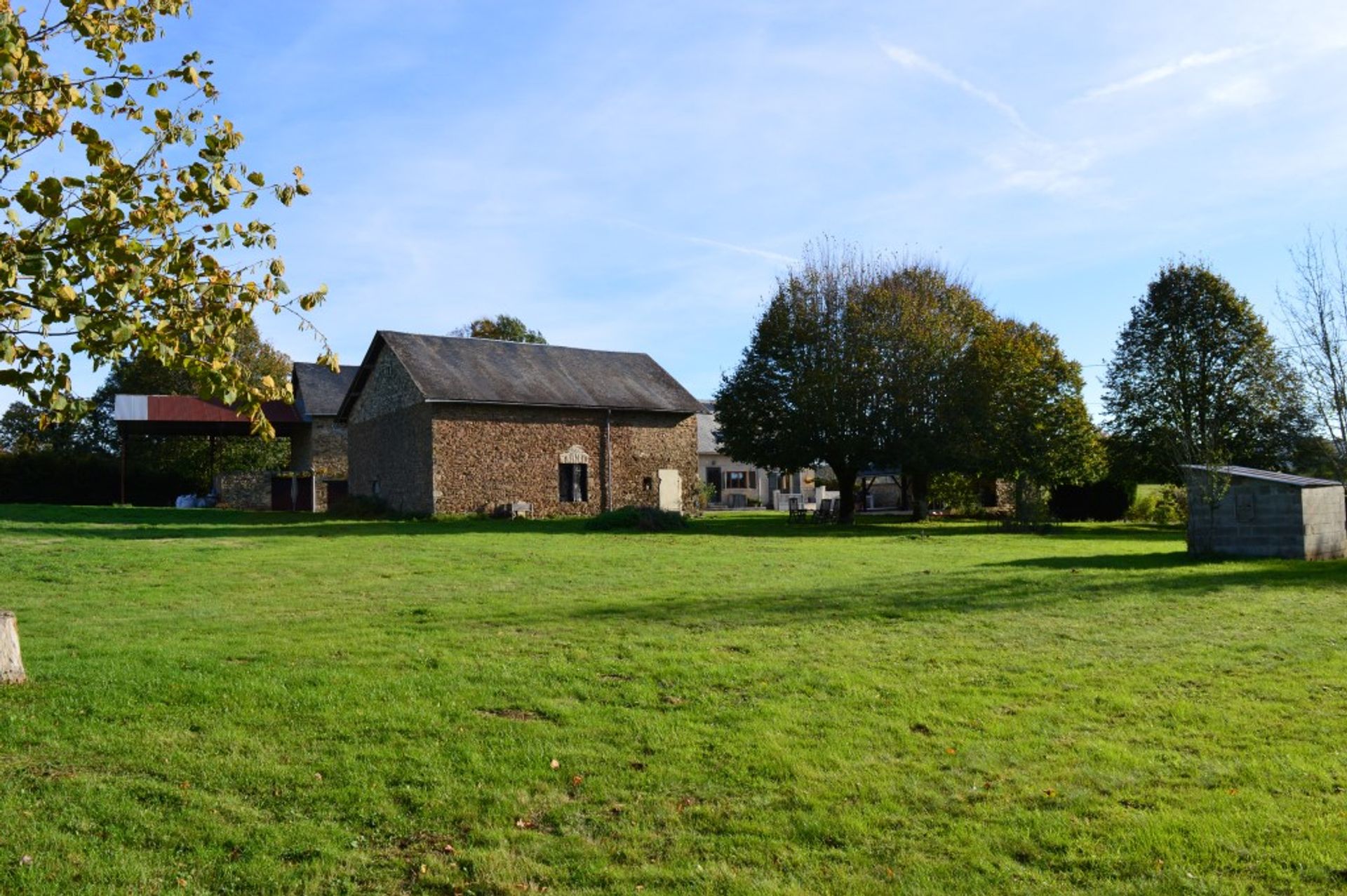 rumah dalam La Croisille-sur-Briance, Limousin 10098379