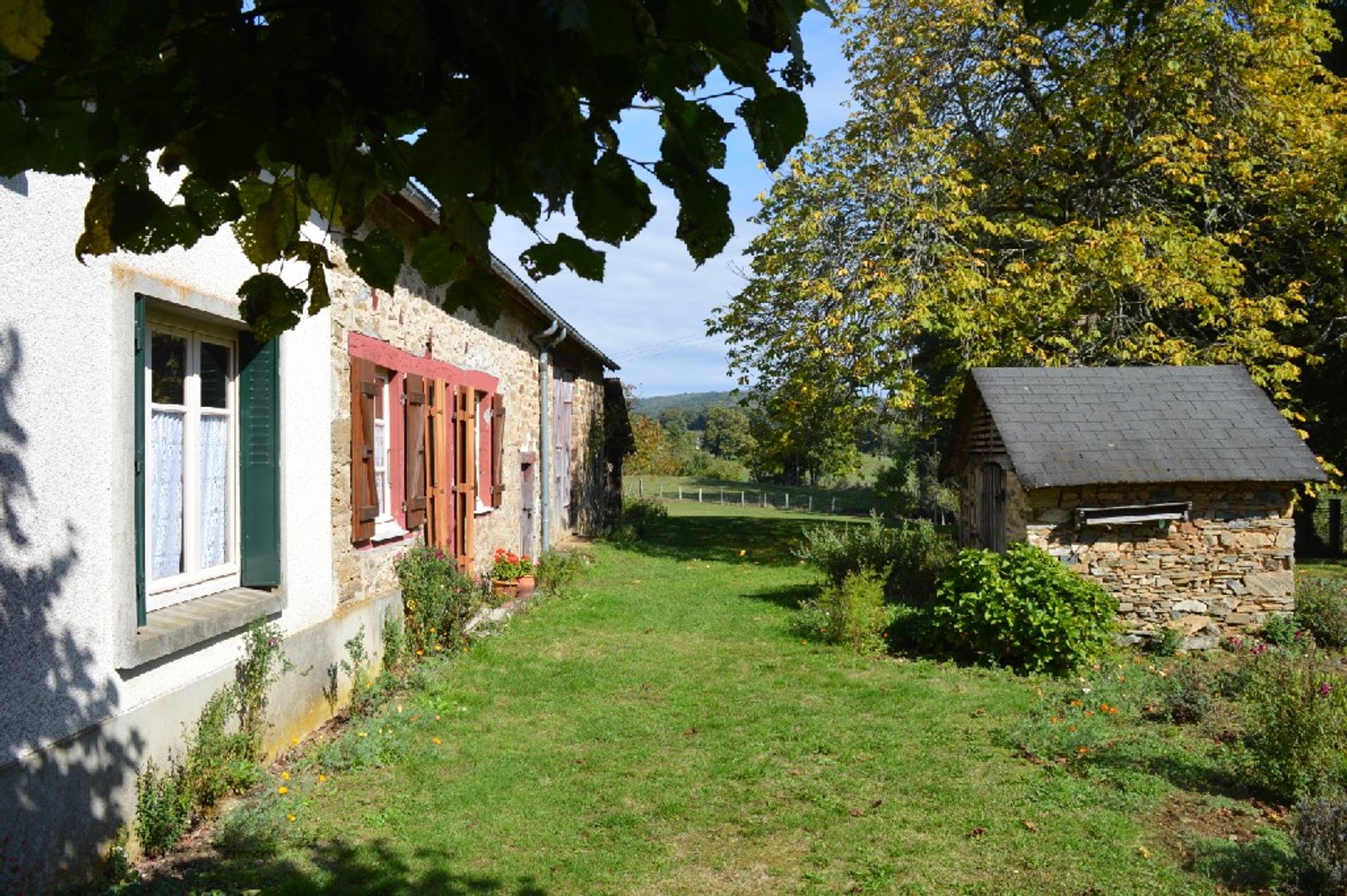 بيت في La Croisille-sur-Briance, Limousin 10098384