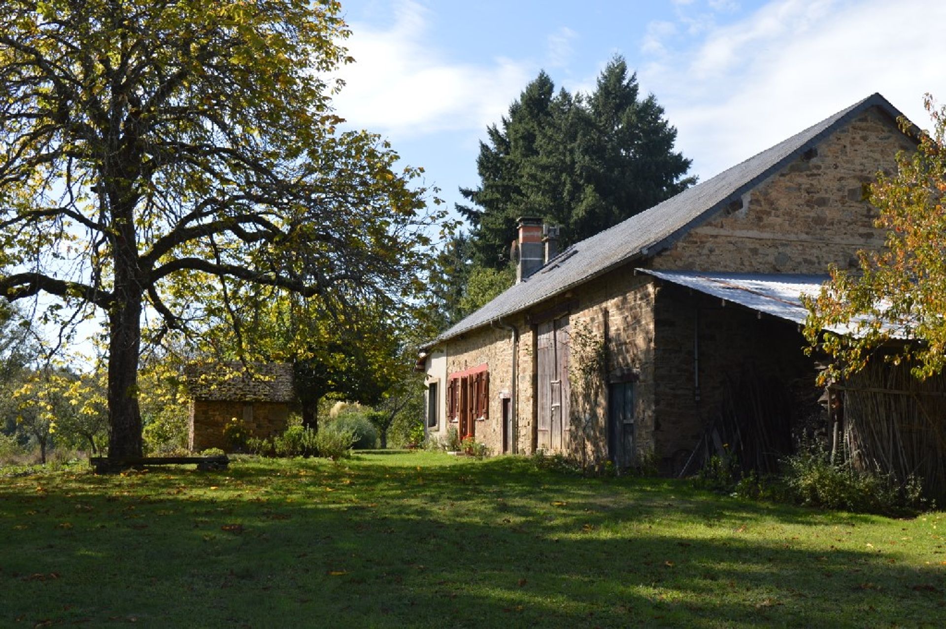 بيت في La Croisille-sur-Briance, Limousin 10098384