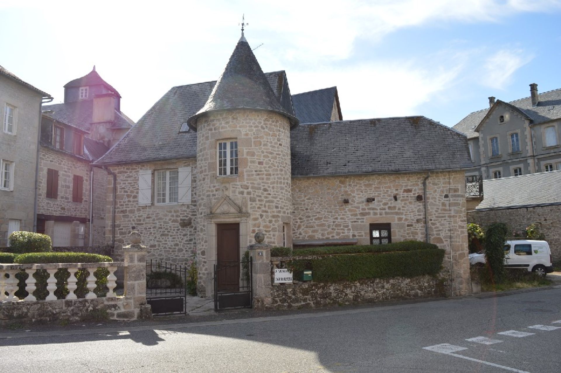 Rumah di Treignac, Limousin 10098405