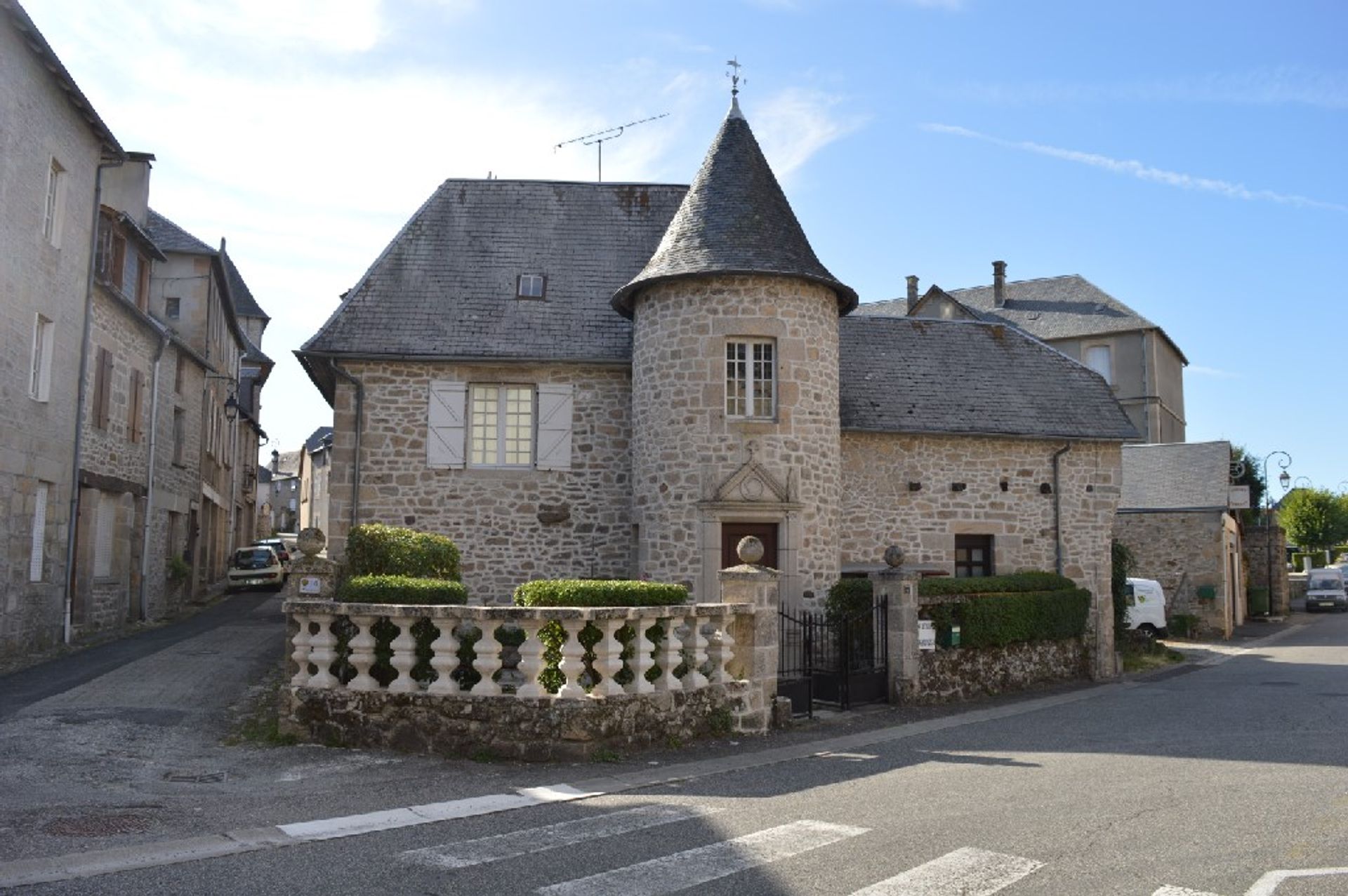 Rumah di Treignac, Limousin 10098405