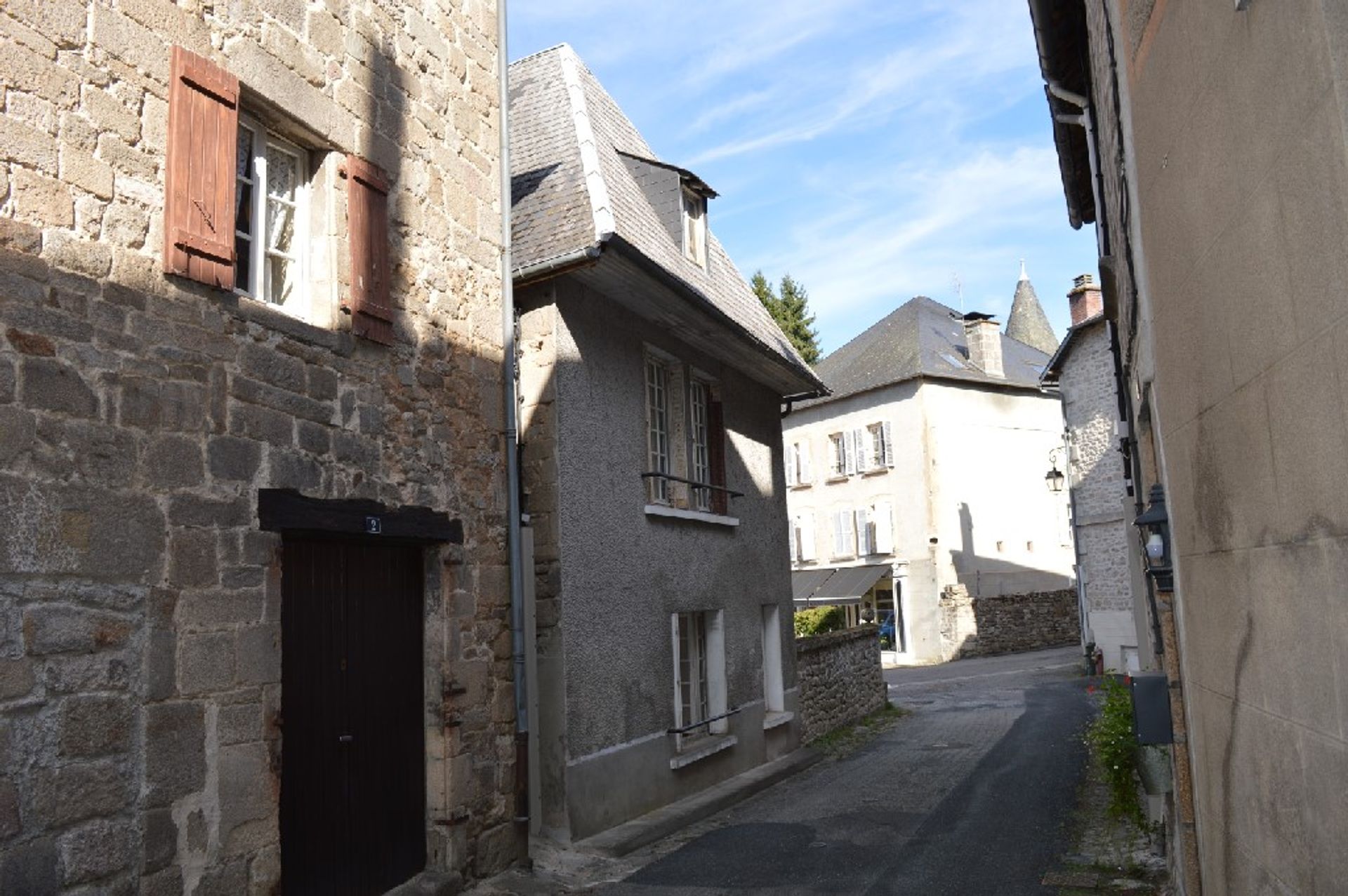 loger dans Treignac, Limousin 10098405