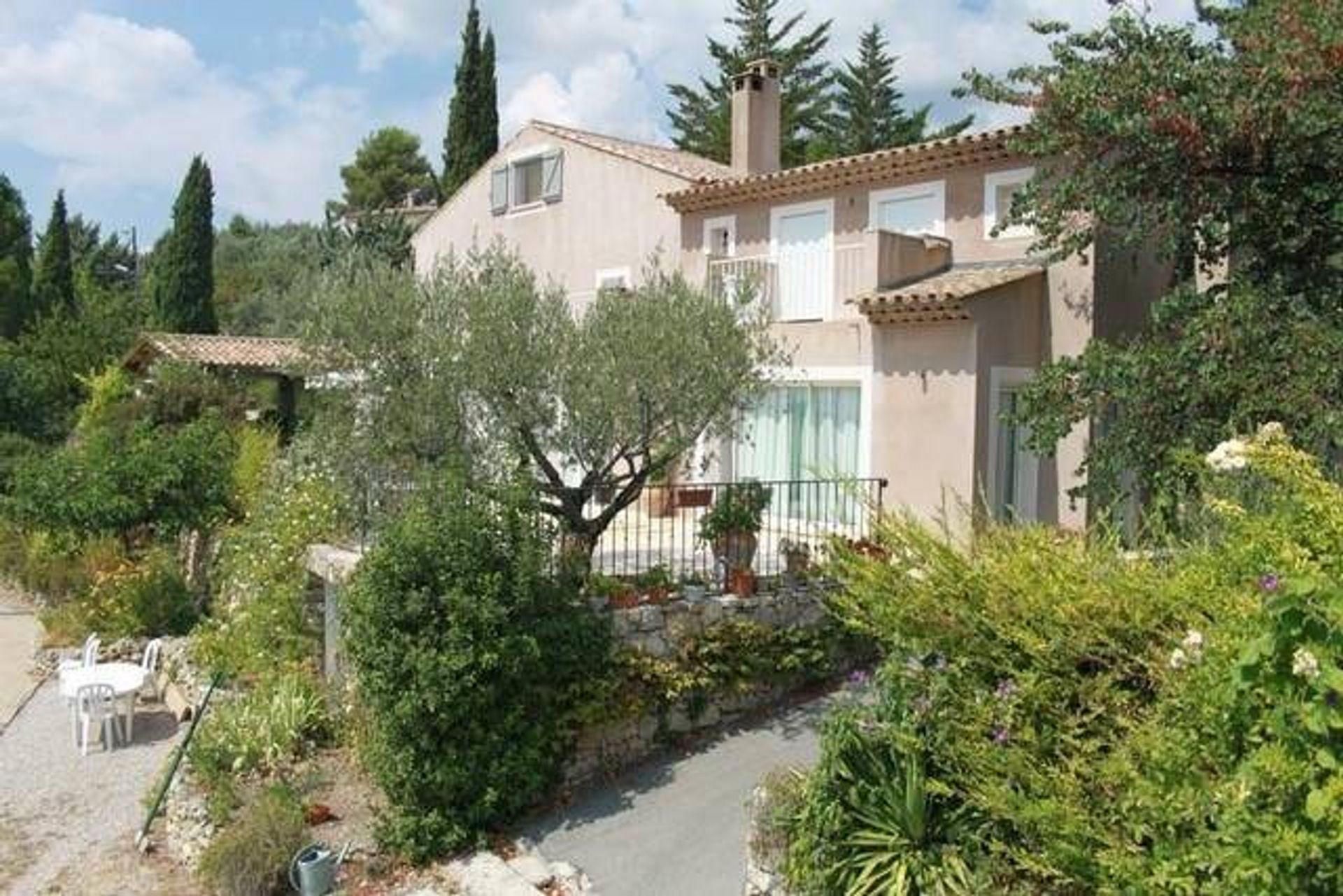 casa en Callas, Provence-Alpes-Cote d'Azur 10098410