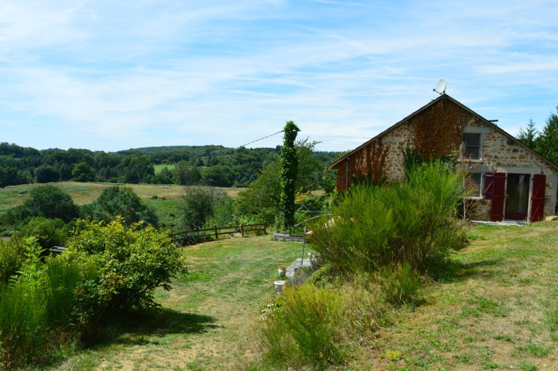 Будинок в Chamberet, Limousin 10098412