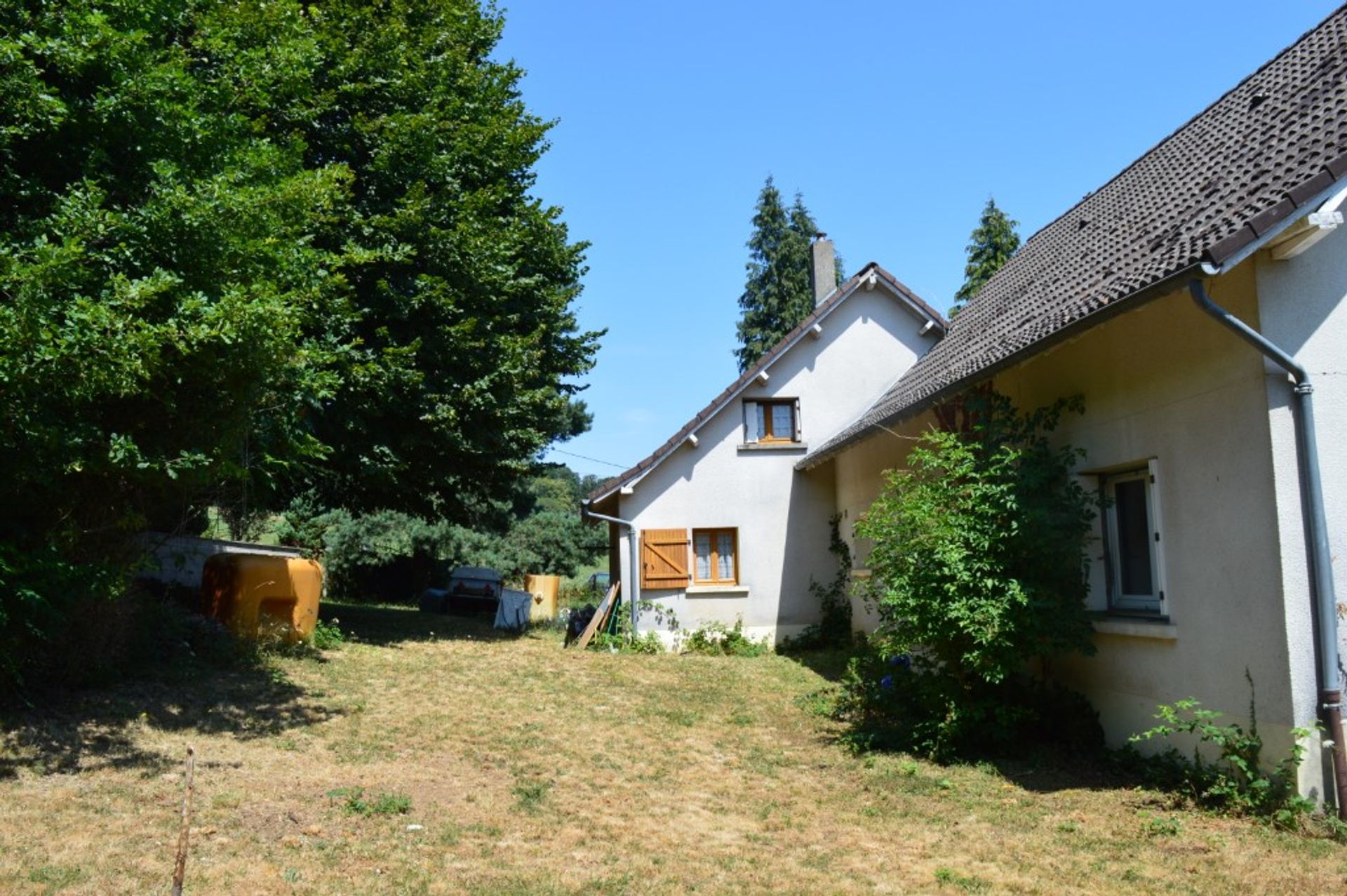 Haus im La Croisille-sur-Briance, Limousin 10098413