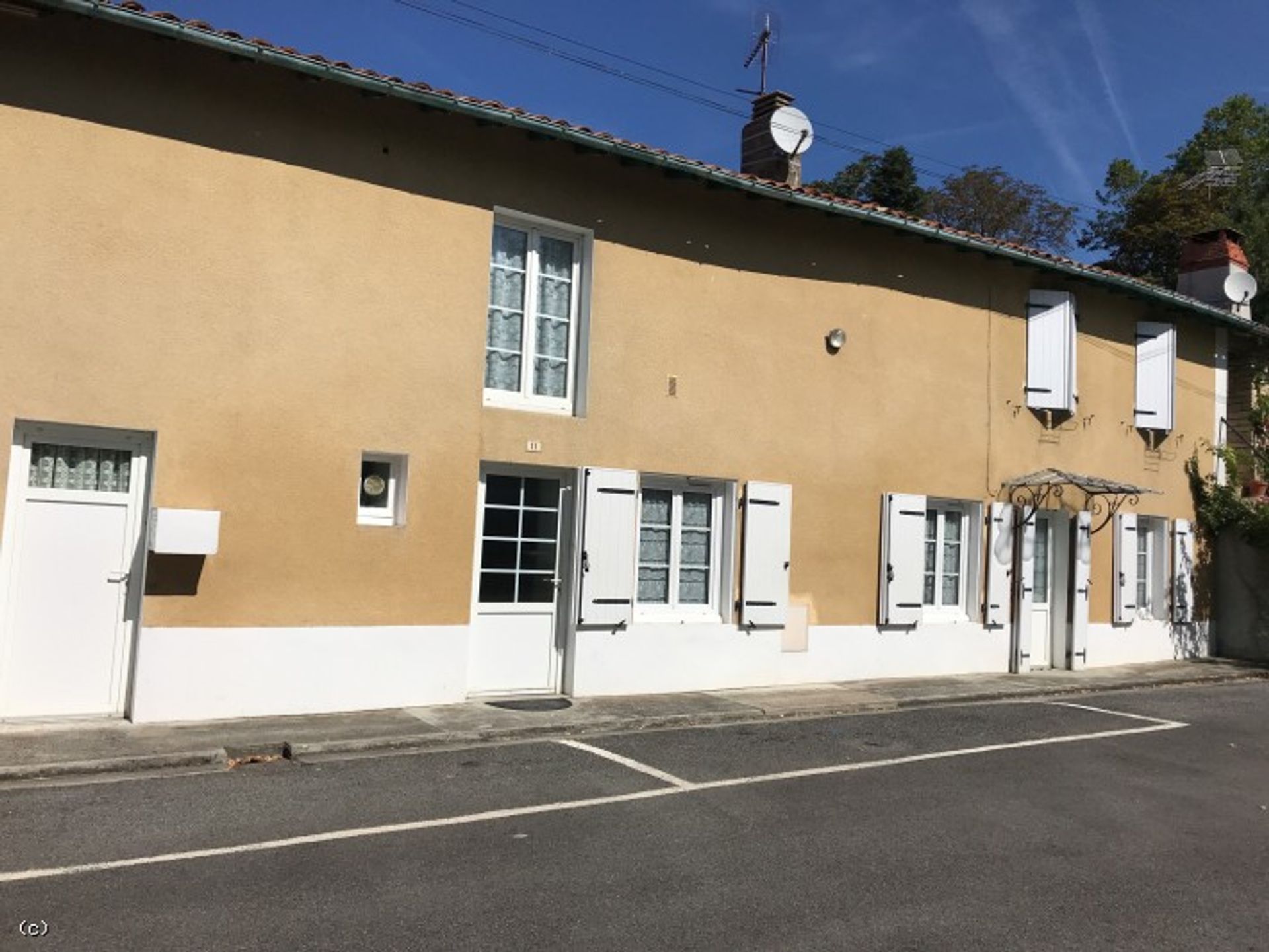 Haus im Villefagnan, Poitou-Charentes 10098416