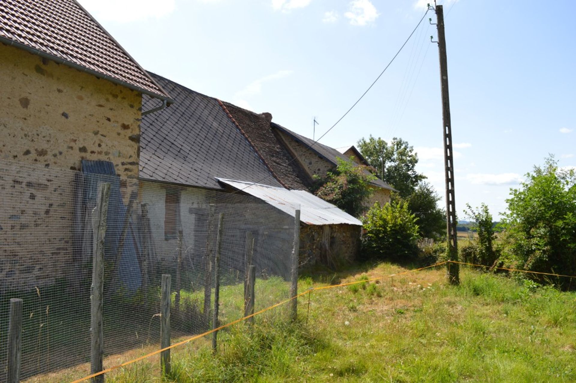 بيت في La Croisille-sur-Briance, Limousin 10098420