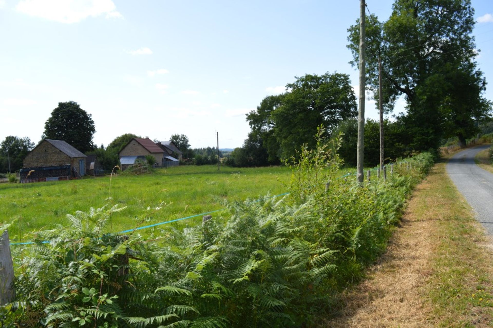 بيت في La Croisille-sur-Briance, Limousin 10098420