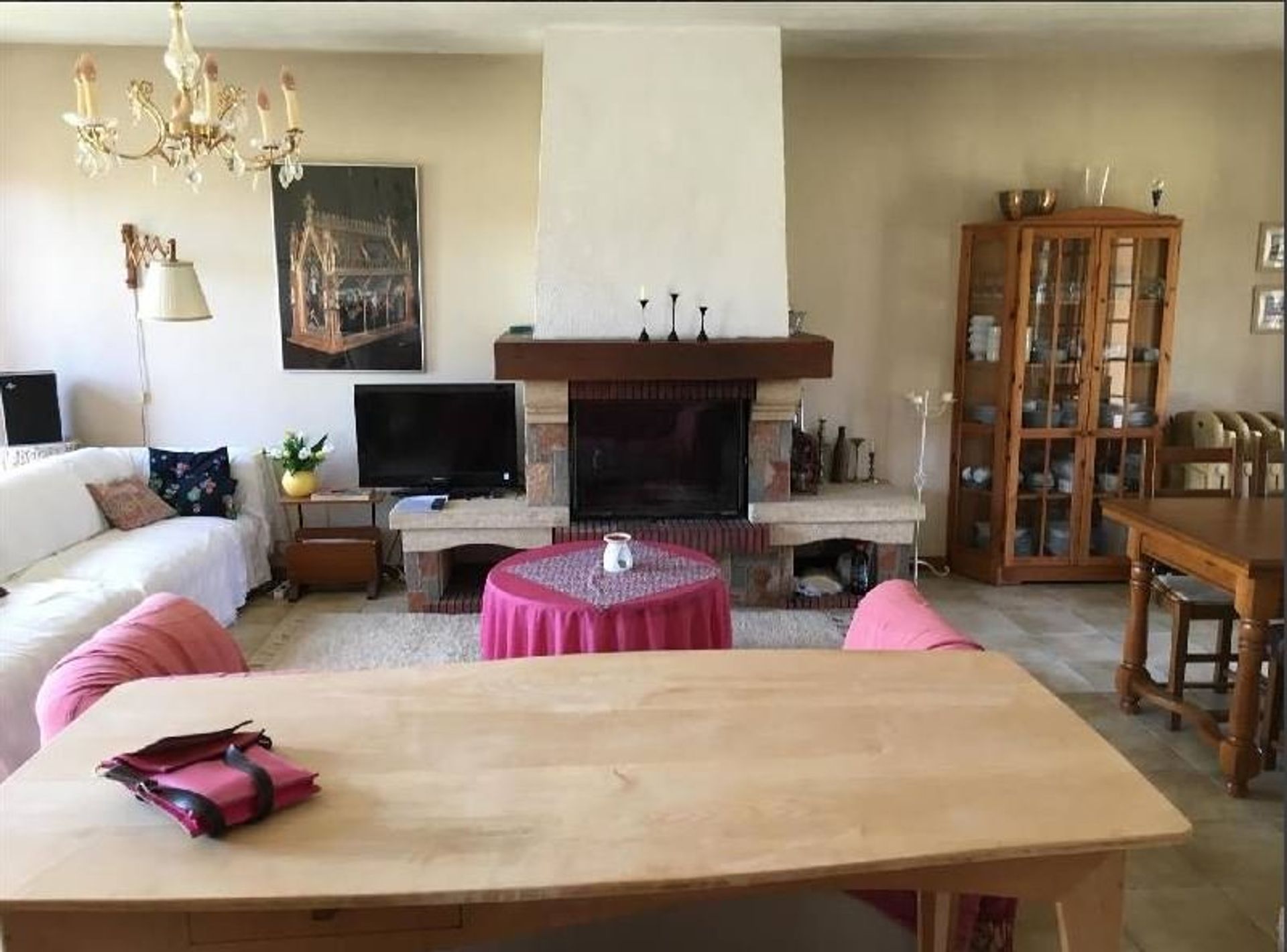 Huis in Sainte-Foy-de-Longas, Nouvelle-Aquitaine 10098424