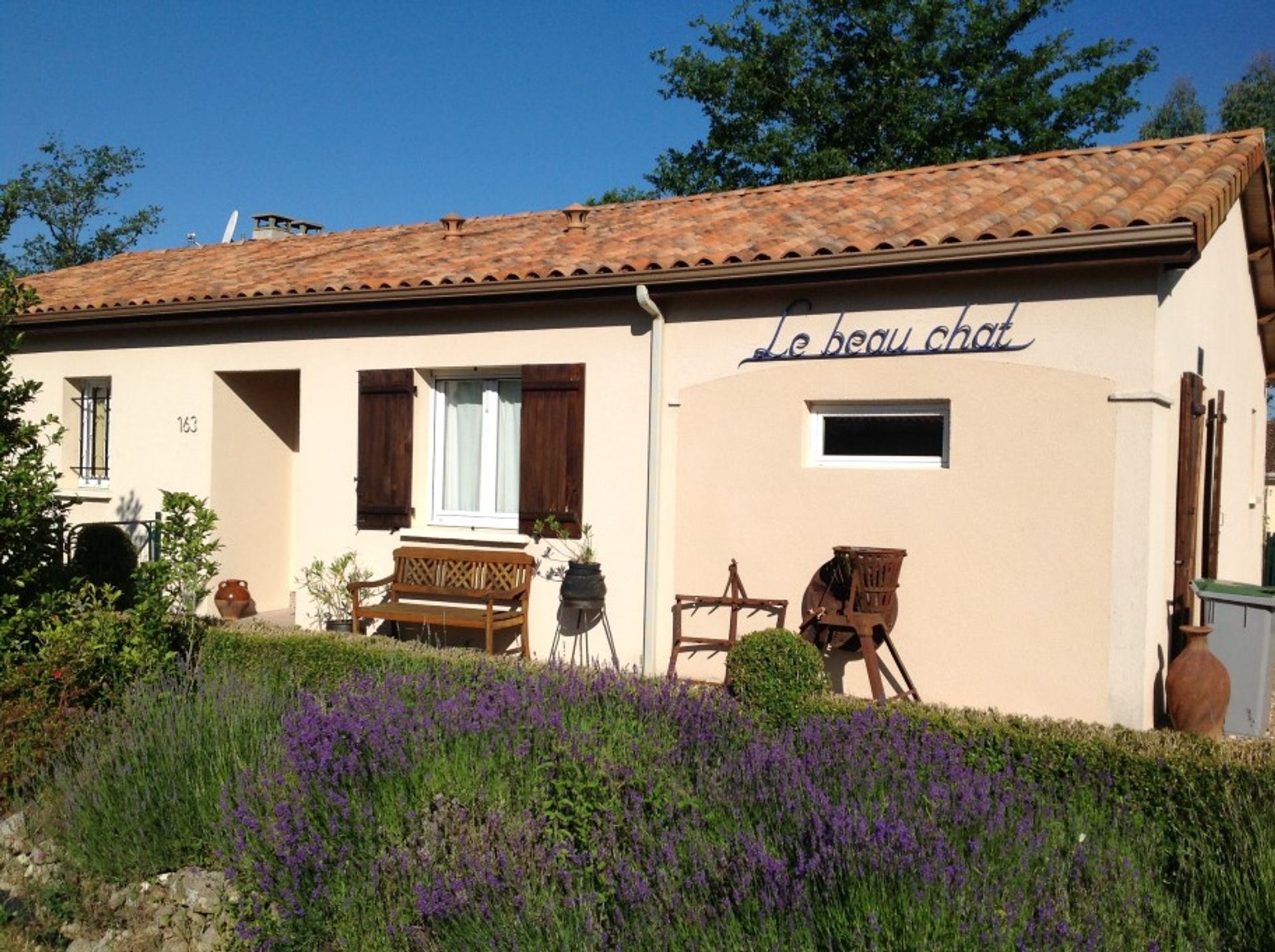 بيت في Ecuras, Poitou-Charentes 10098426