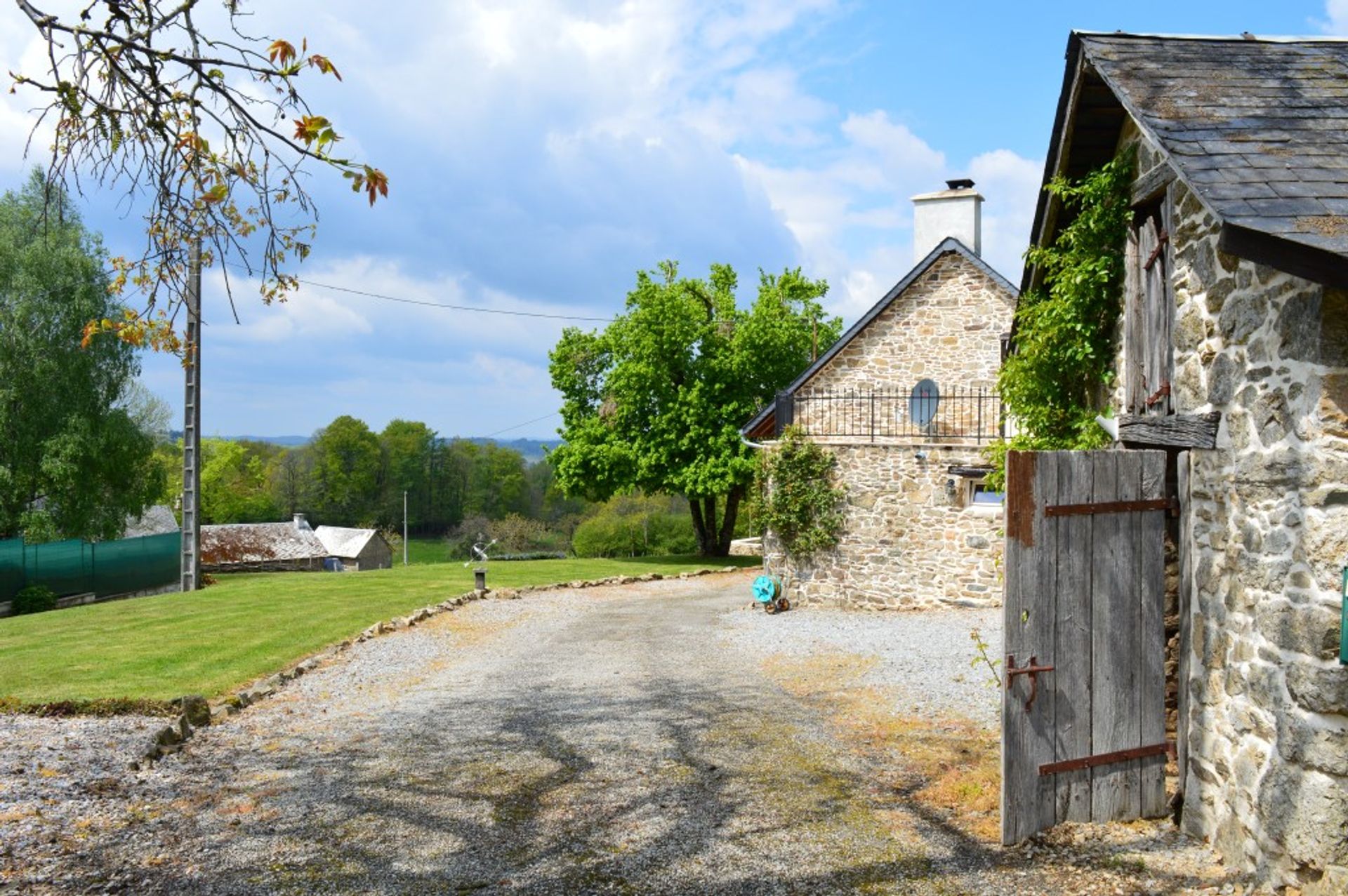 Hus i La Croisille-sur-Briance, Limousin 10098427