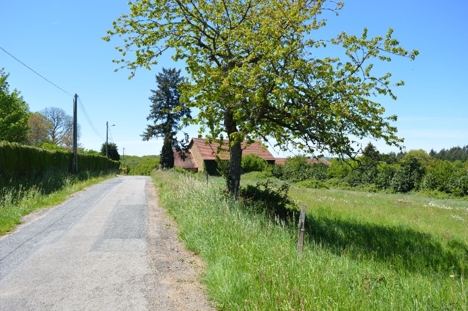 loger dans Bujaleuf, Limousin 10098429