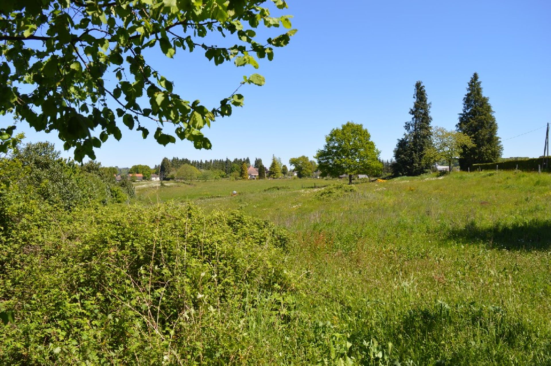 loger dans Bujaleuf, Limousin 10098429