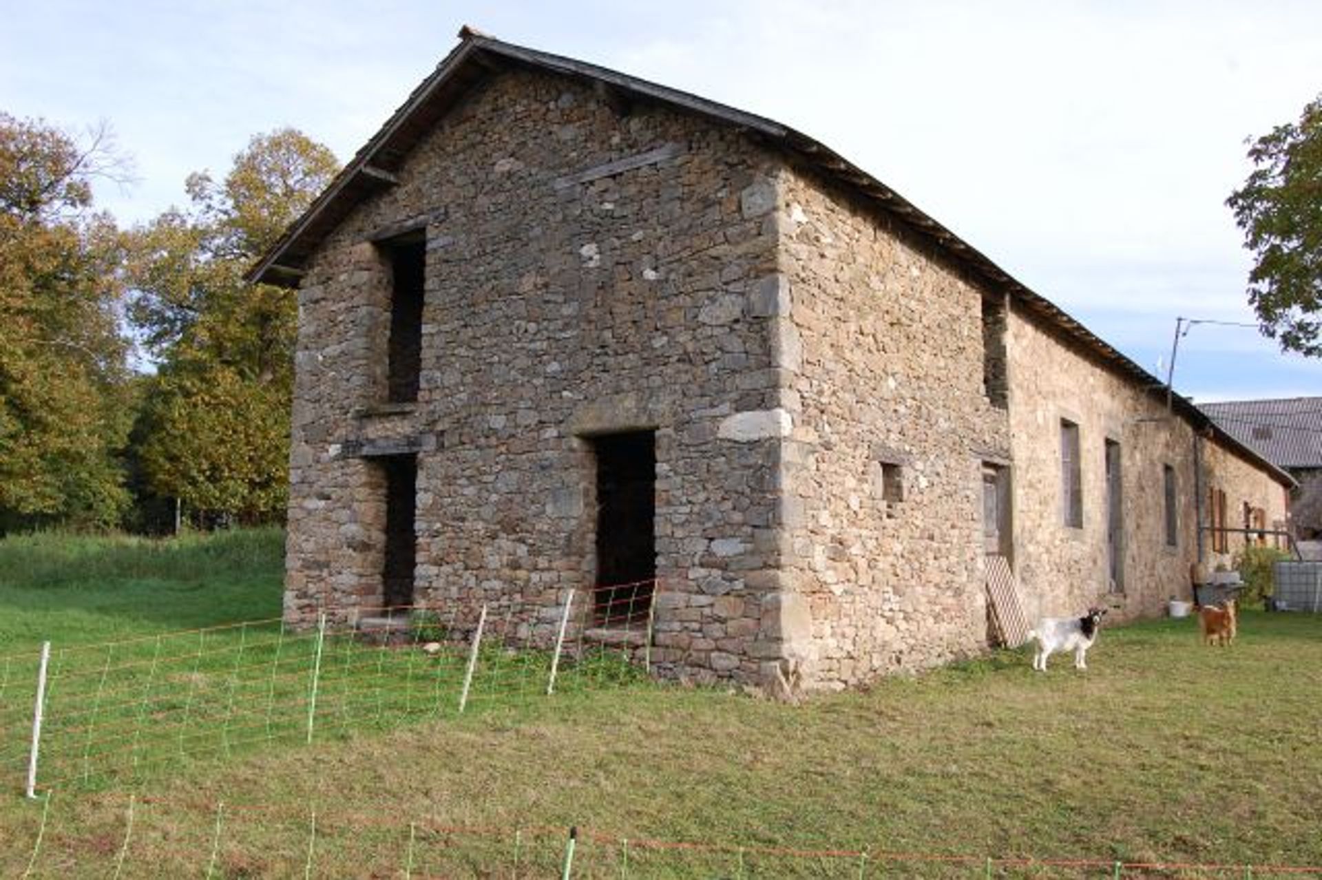 House in Chamberet, Nouvelle-Aquitaine 10098432