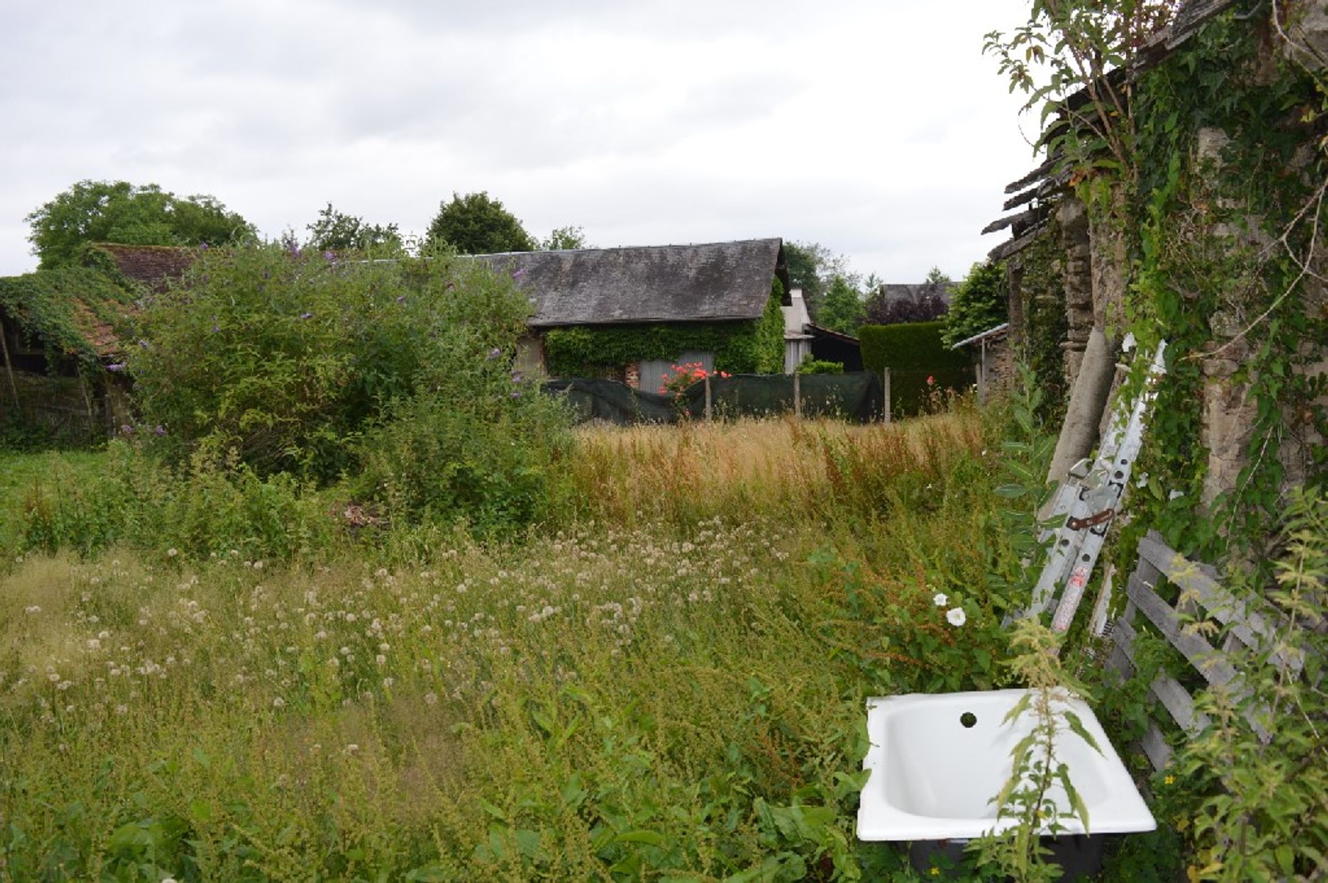 بيت في La Croisille-sur-Briance, Limousin 10098434