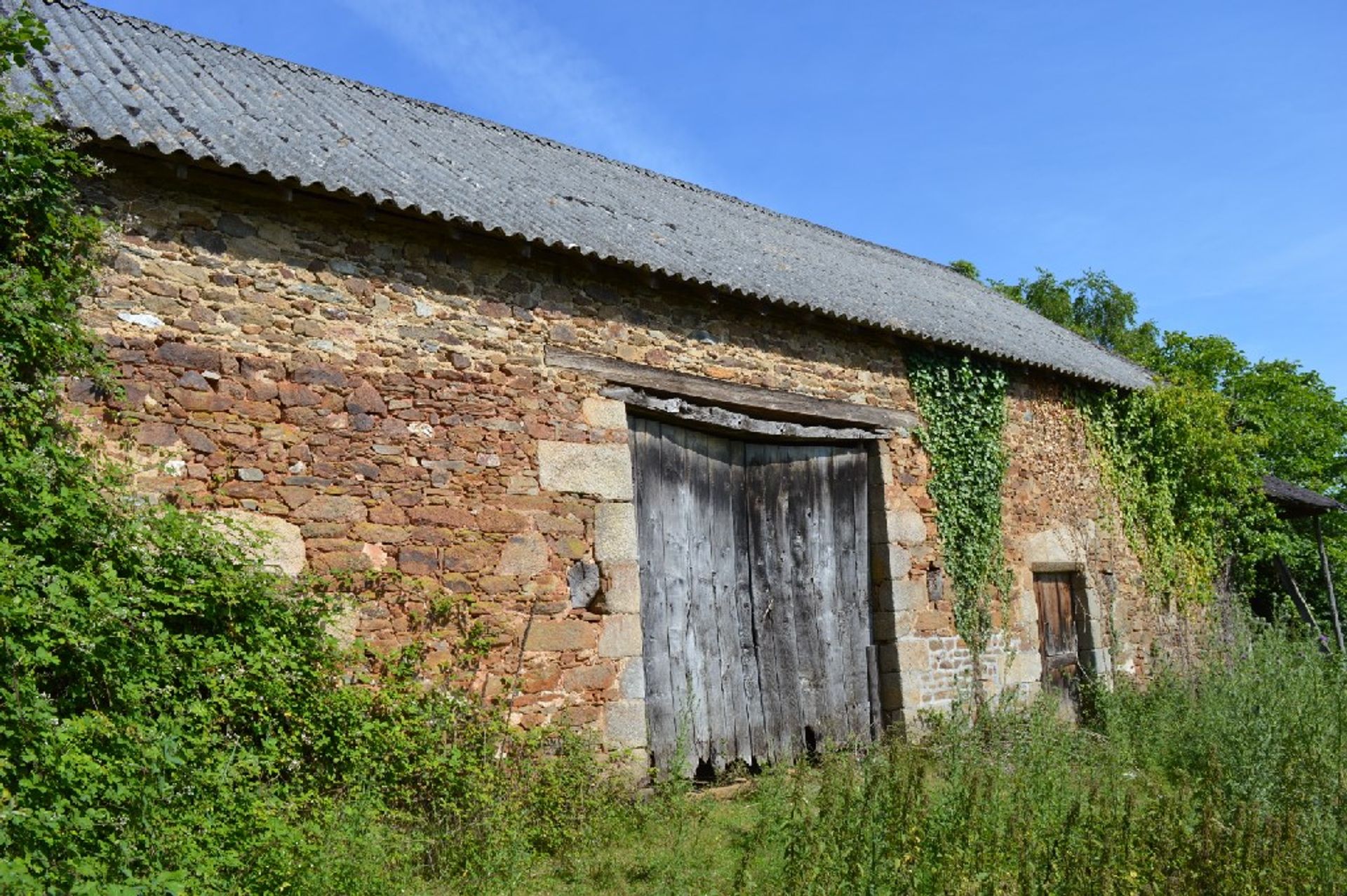 Yang lain dalam Sussac, Nouvelle-Aquitaine 10098436