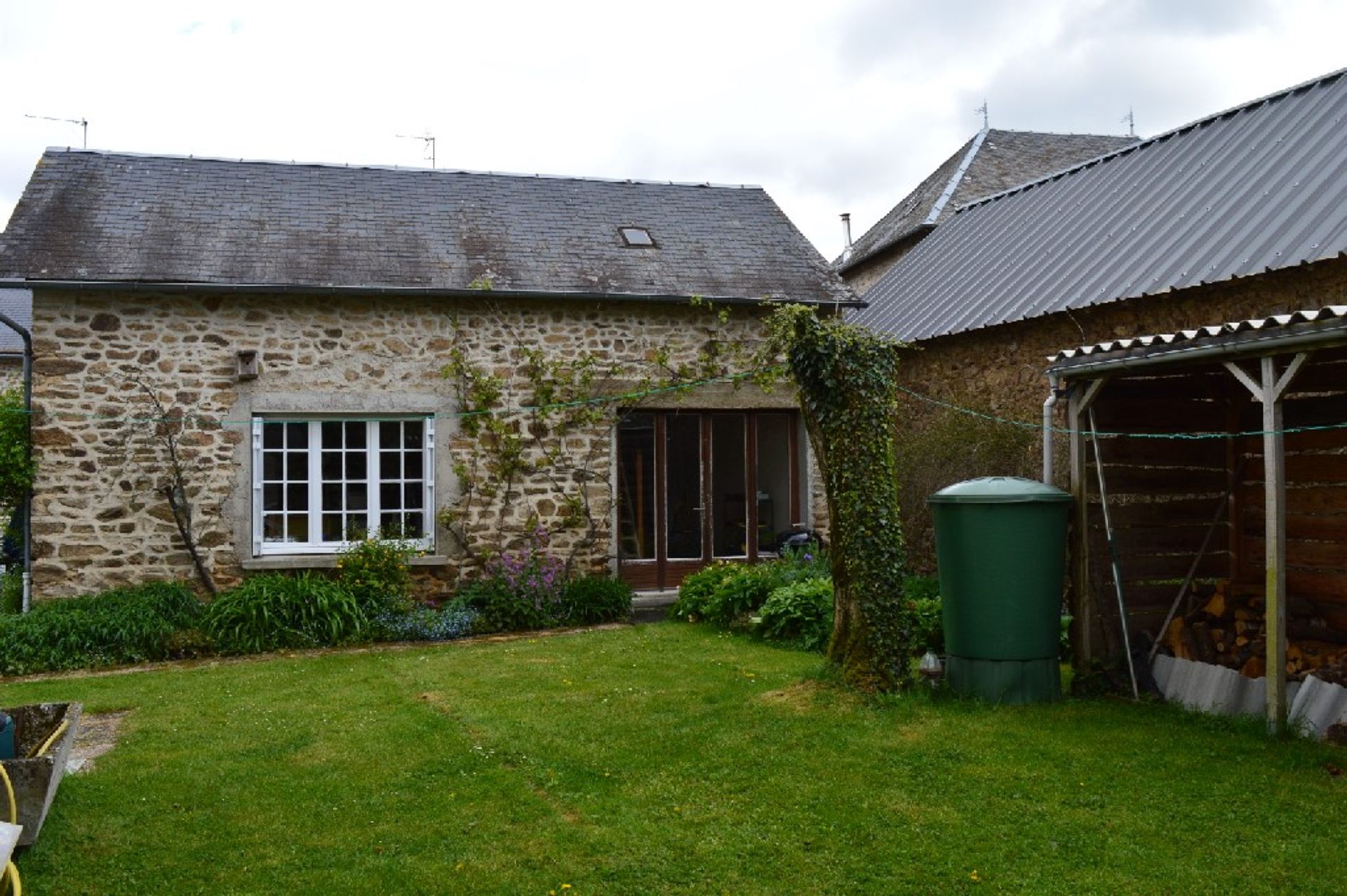 rumah dalam La Croisille-sur-Briance, Limousin 10098439