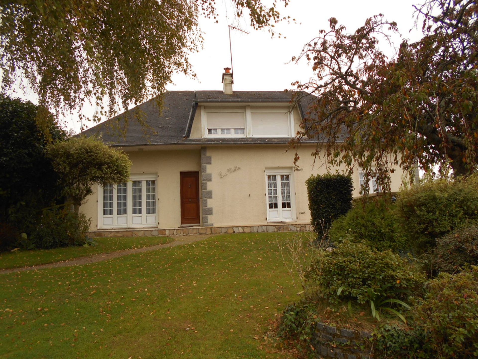 rumah dalam Saint-Martin-de-Landelles, Normandie 10098593