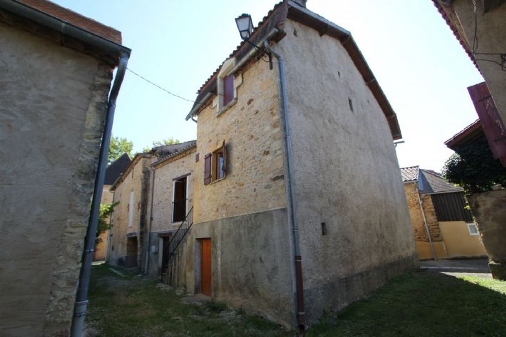 rumah dalam Belves, Aquitaine 10098602