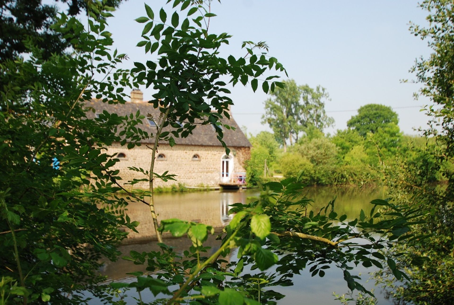 σπίτι σε Lassay-les-Chateaux, Pays de la Loire 10098620