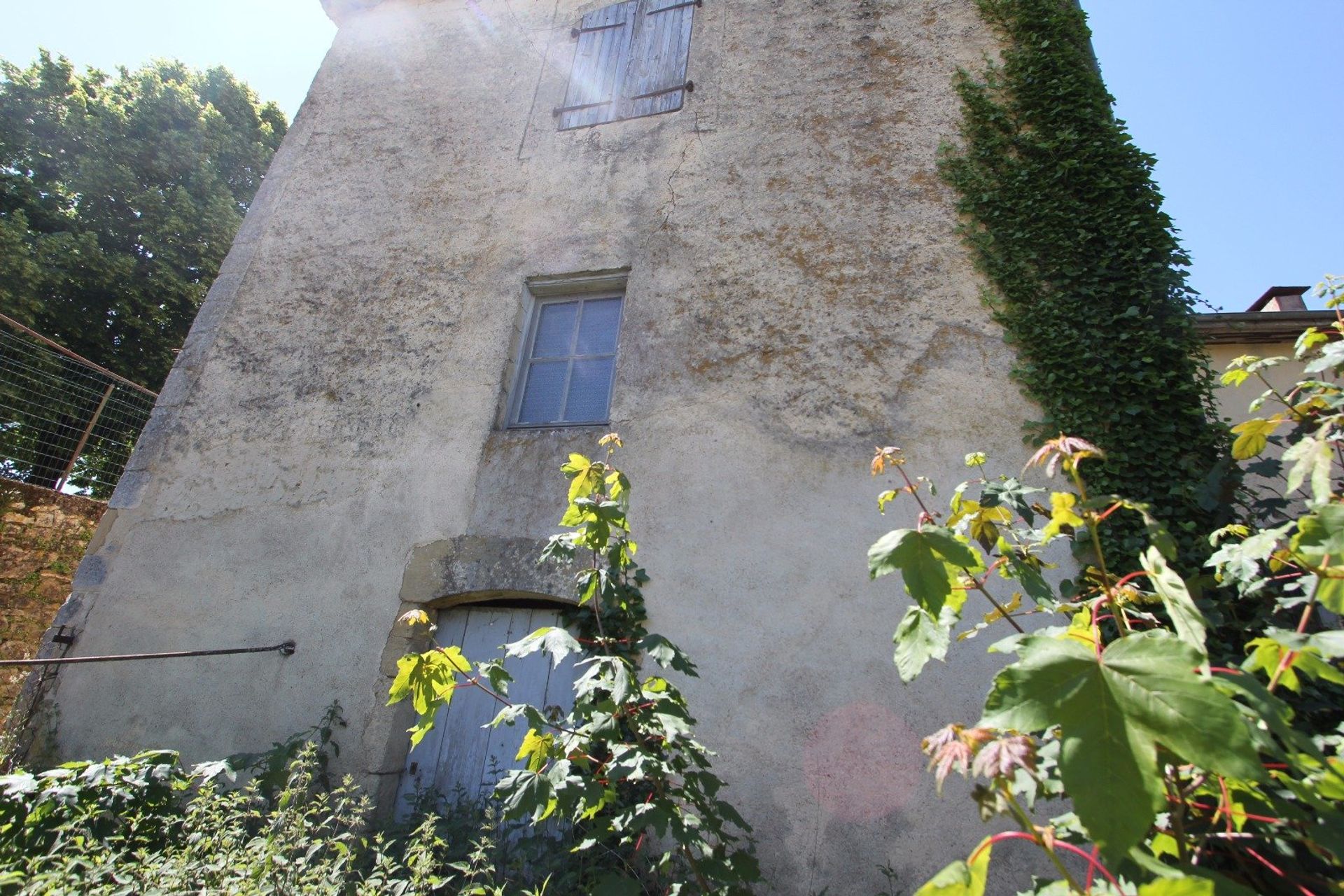 House in Villefranche-du-Perigord, Aquitaine 10098630