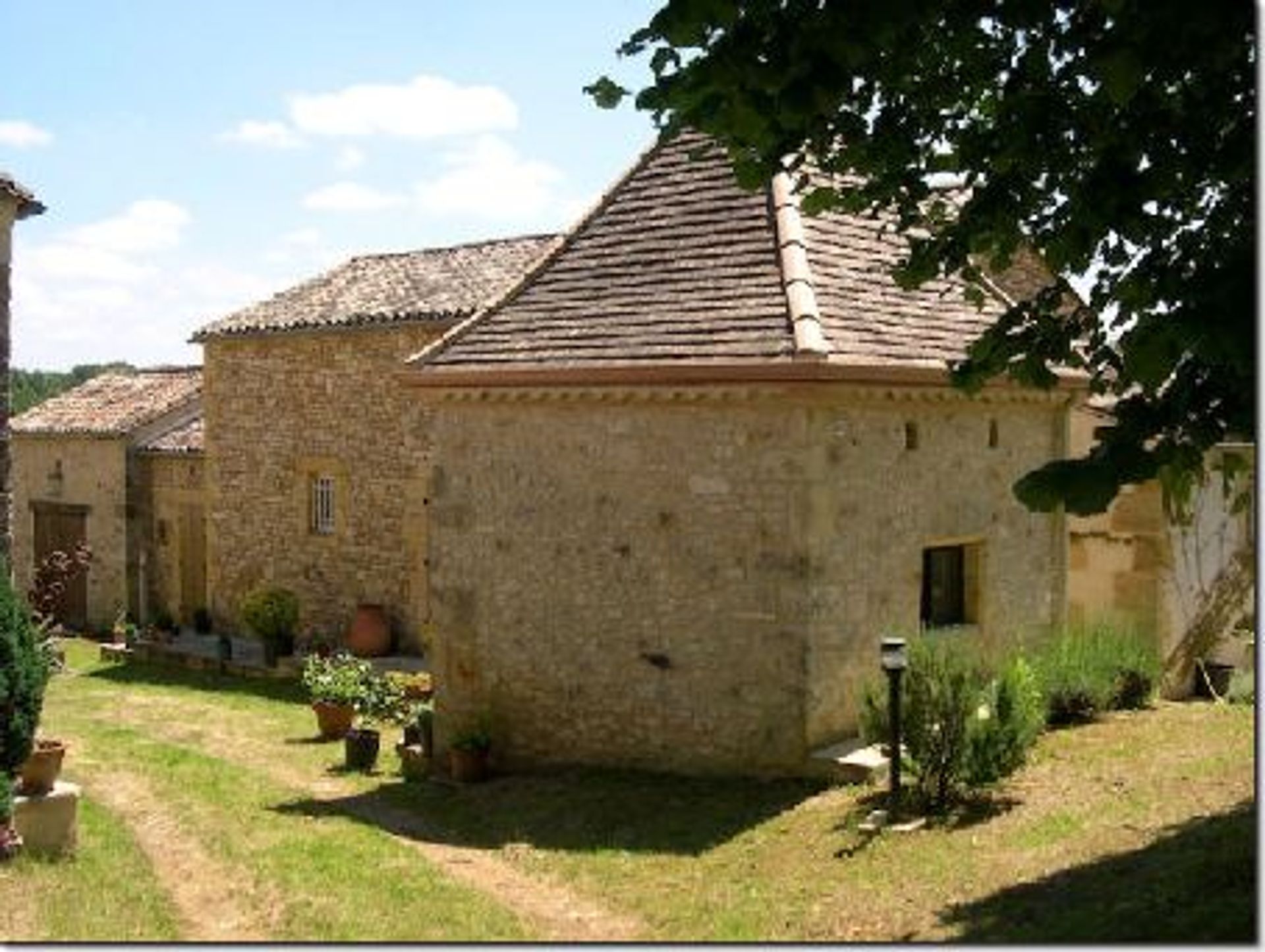 Hus i Gavaudun, Aquitaine 10098700