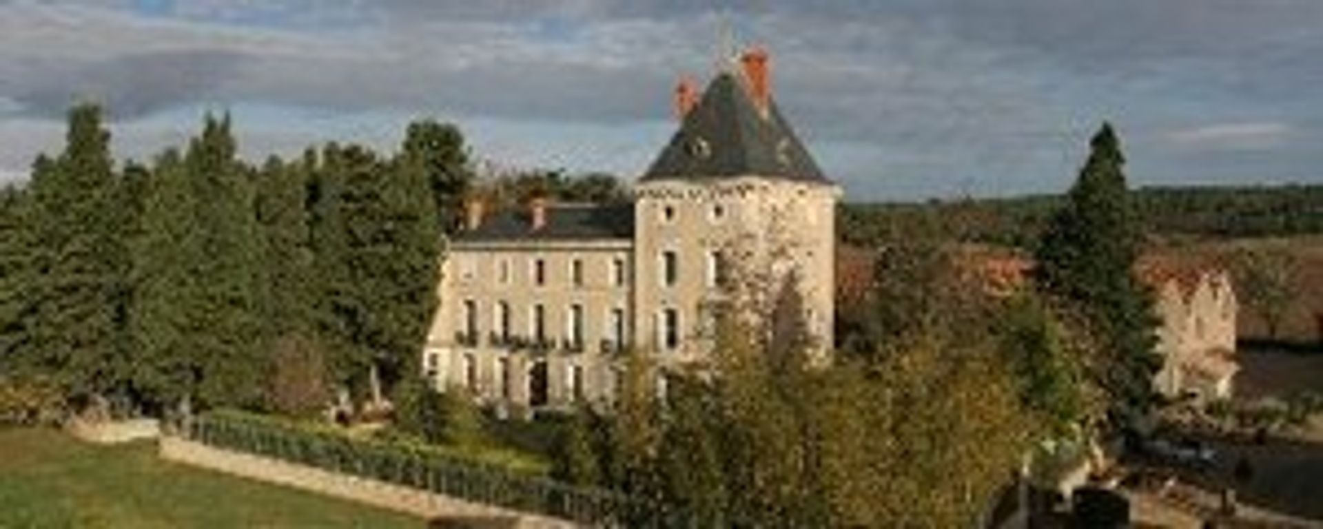 تجاري في Corneilhan, Languedoc-Roussillon 10098736