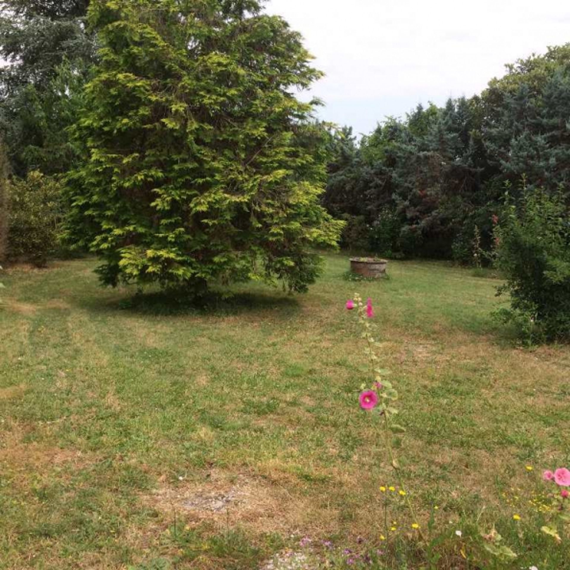 rumah dalam Angouleme, Poitou-Charentes 10098767