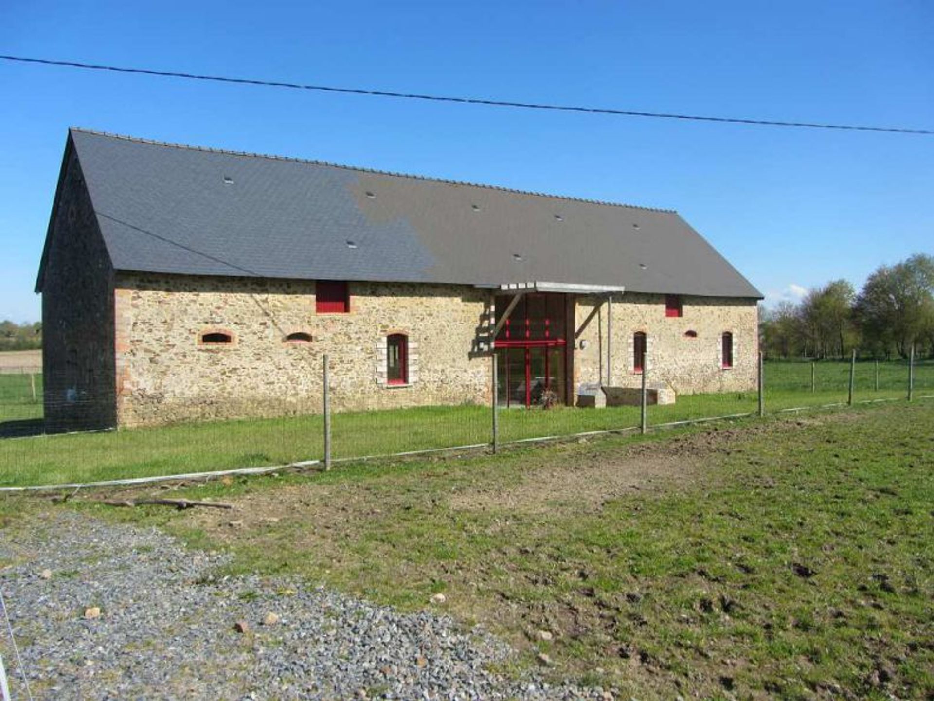 Casa nel Saint-Denis-d'Anjou, Pays de la Loire 10098794