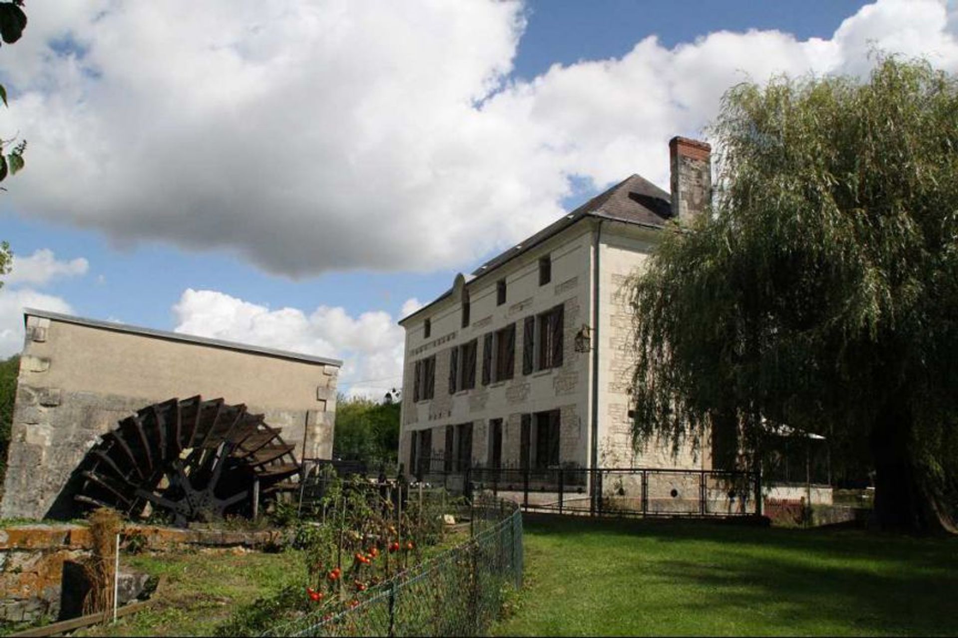 Haus im La Roche-Posay, Nouvelle-Aquitaine 10098823