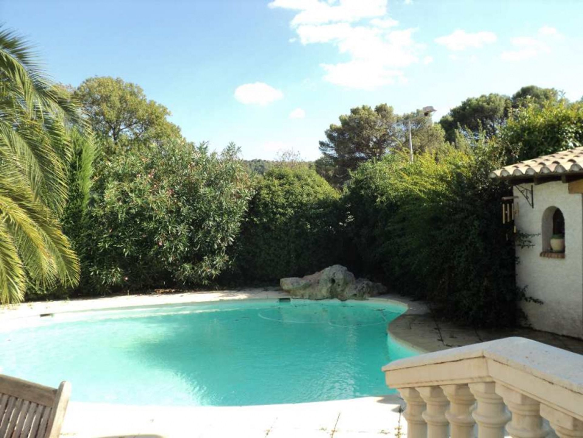 House in Clermont-l'Herault, Languedoc-Roussillon 10098837