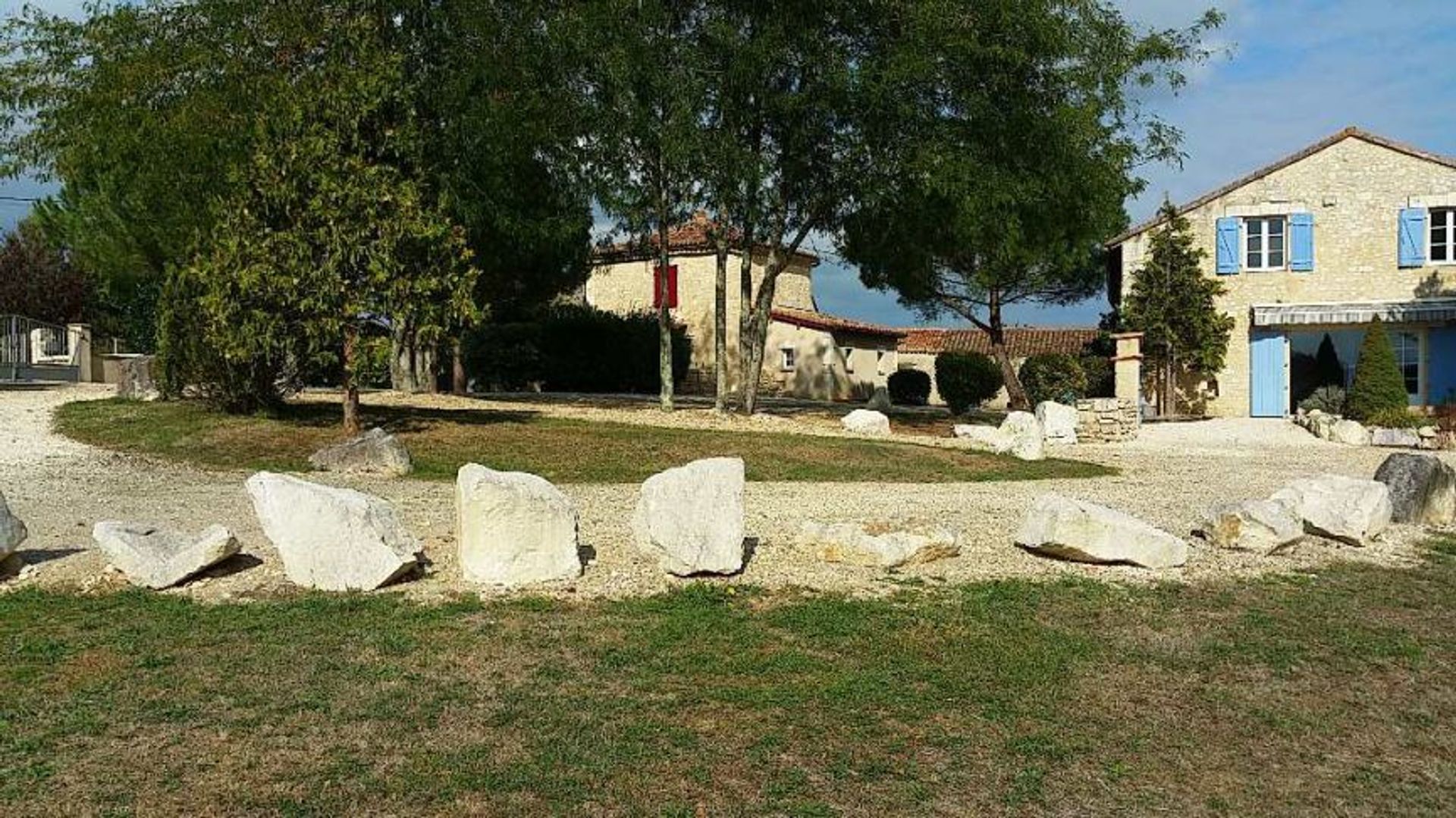 Hus i Chazelles, Poitou-Charentes 10098849