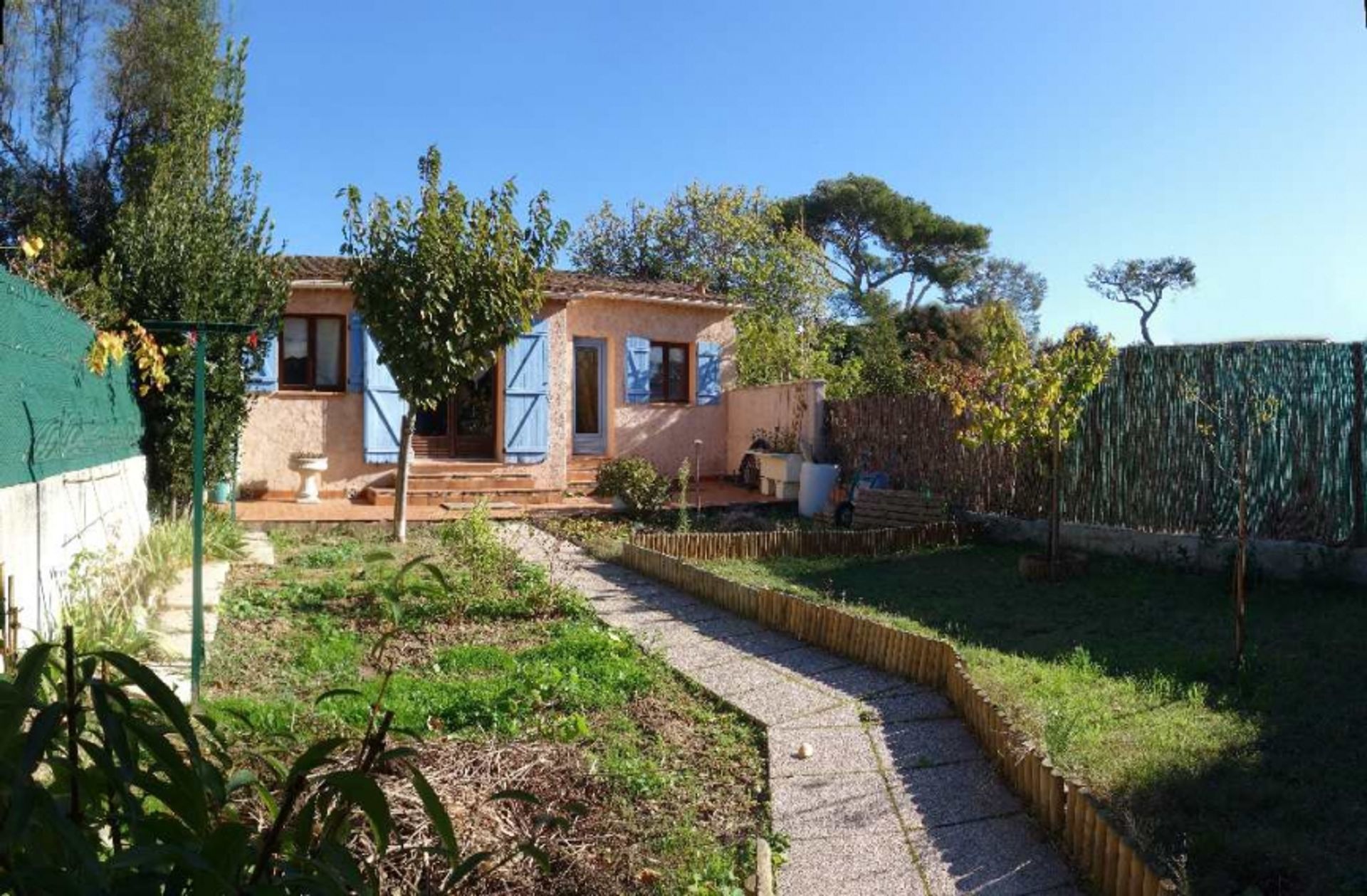 casa no Mouret, Provença-Alpes-Costa Azul 10098854