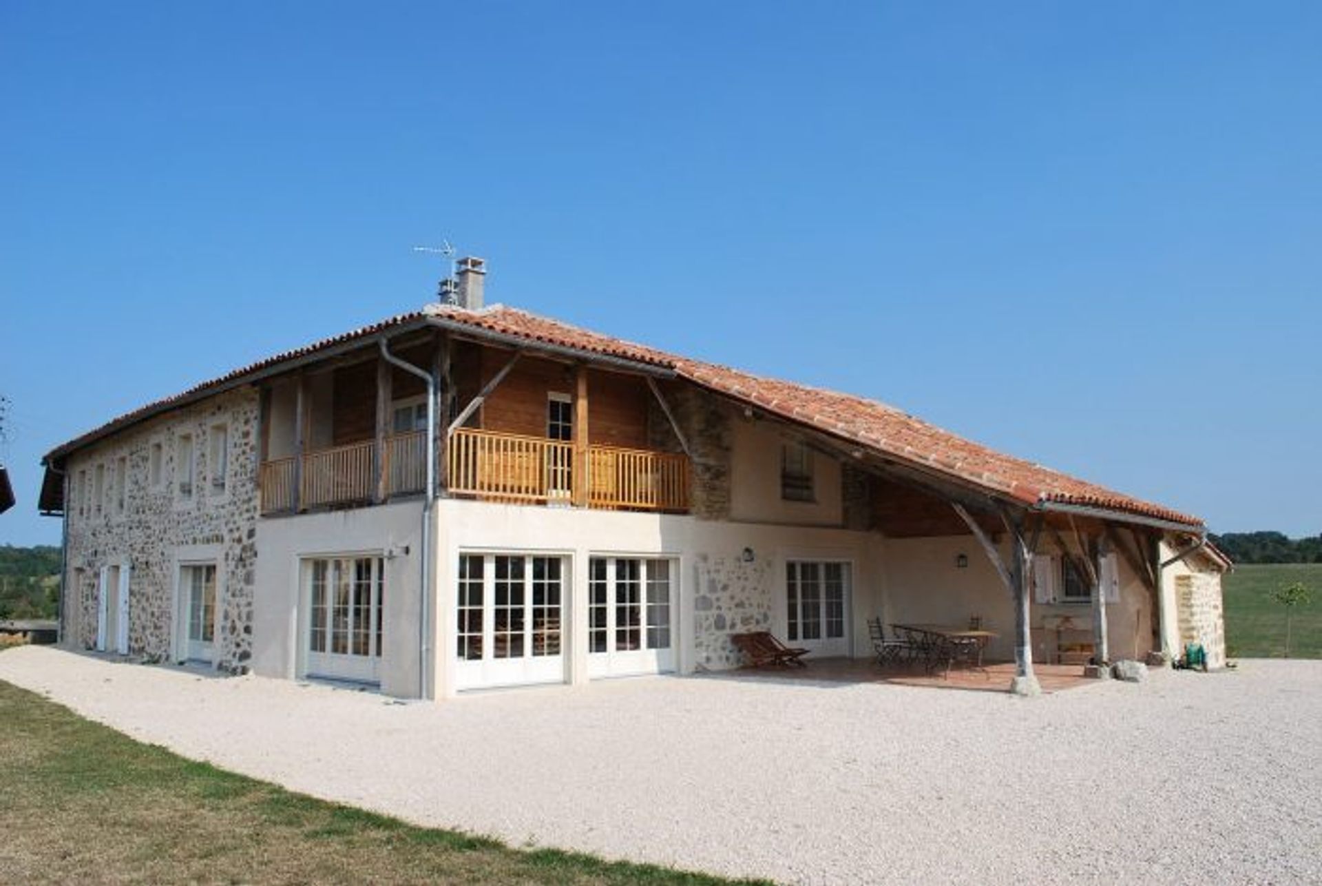 Hus i Saint-Girons, Occitanie 10099277