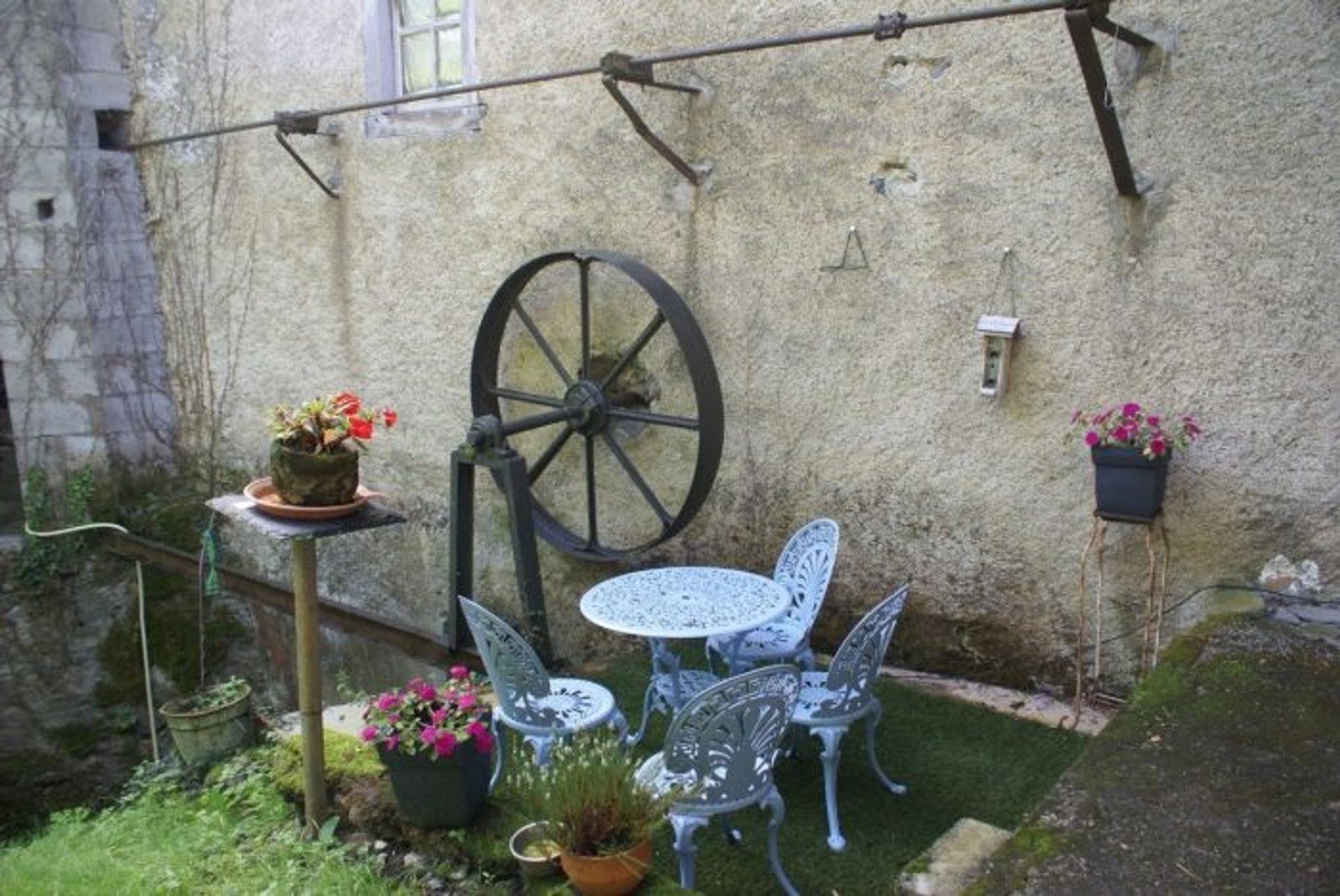 Muu sisään Encausse-Les-Thermes, Midi-Pyrenees 10099279