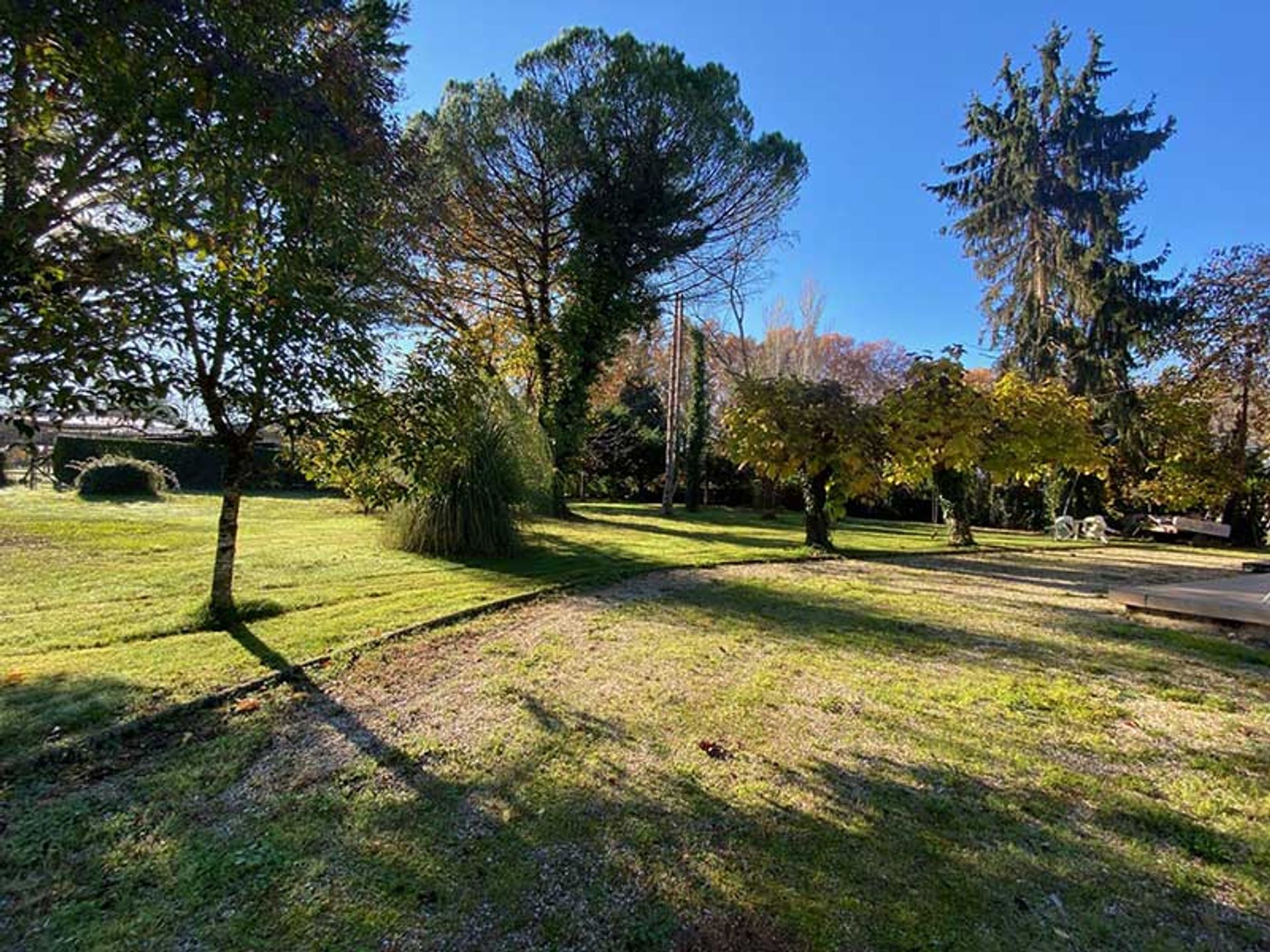 Casa nel Sainte-Foy-La-Grande, Aquitaine 10099291