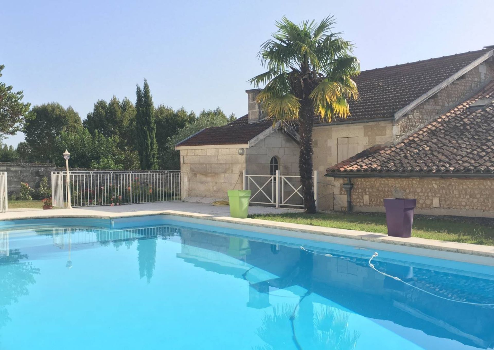 Haus im Montmoreau-Saint-Cybard, Poitou-Charentes 10099302