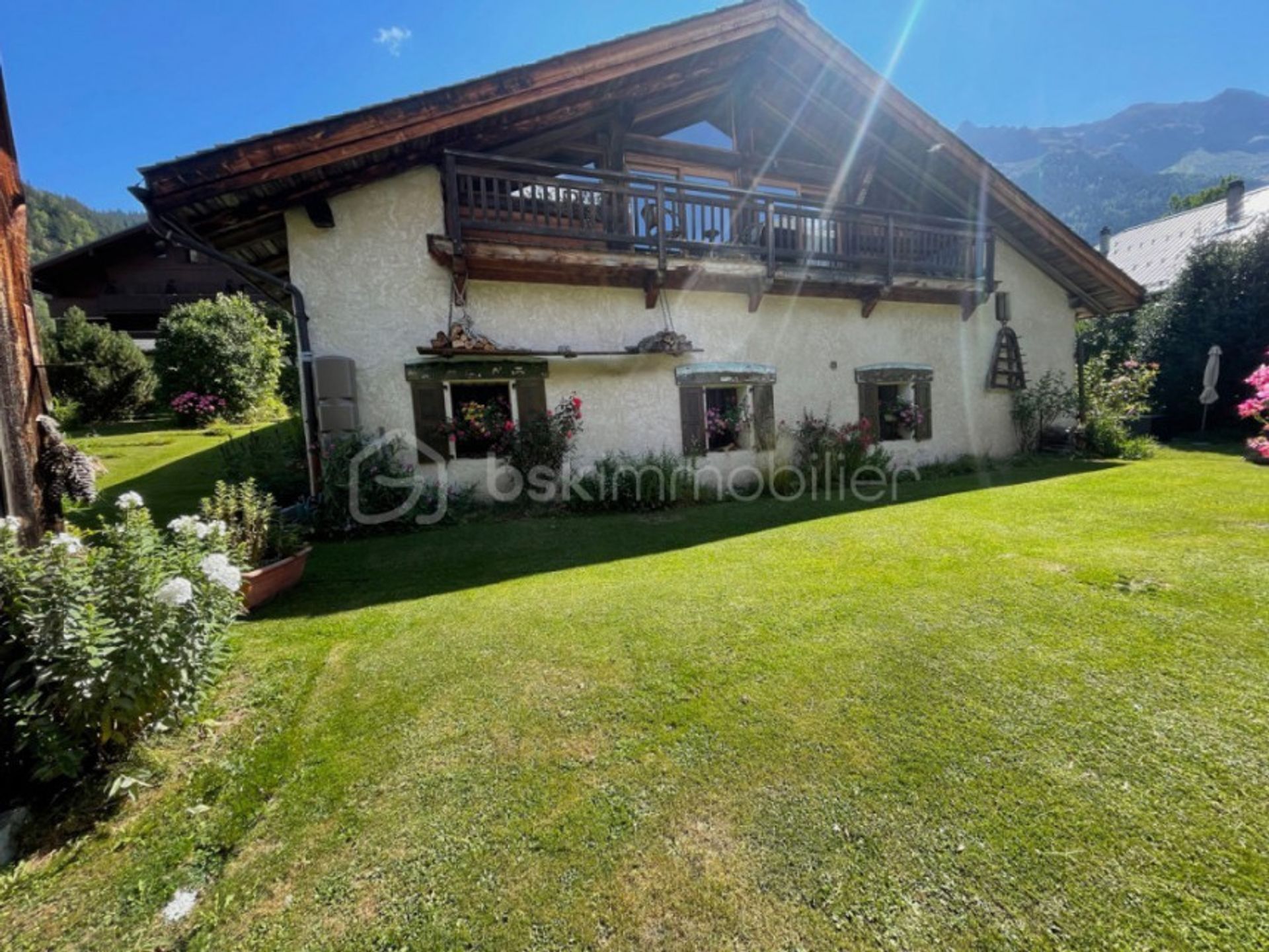 Hus i Les Contamines-Montjoie, Auvergne-Rhône-Alpes 10099312